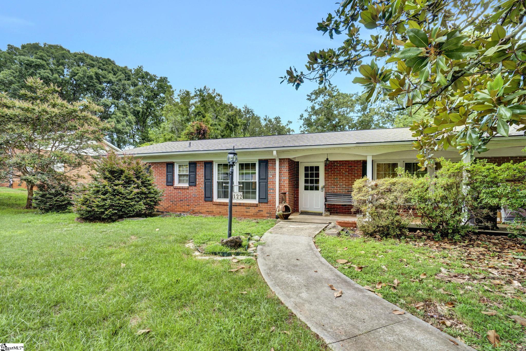 122 Melbourne Lane Greenville, SC 29615