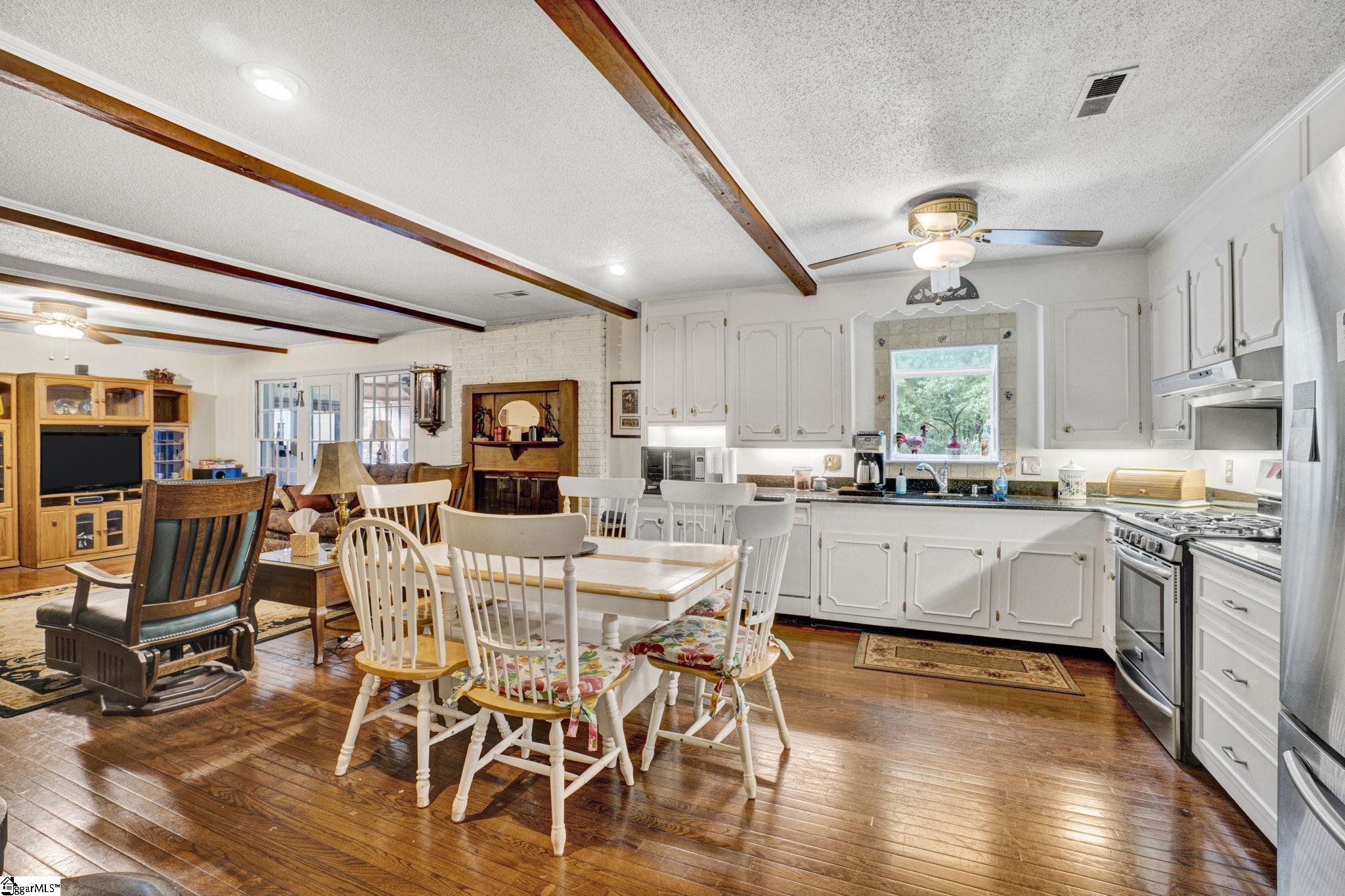 122 Melbourne Lane Greenville, SC 29615