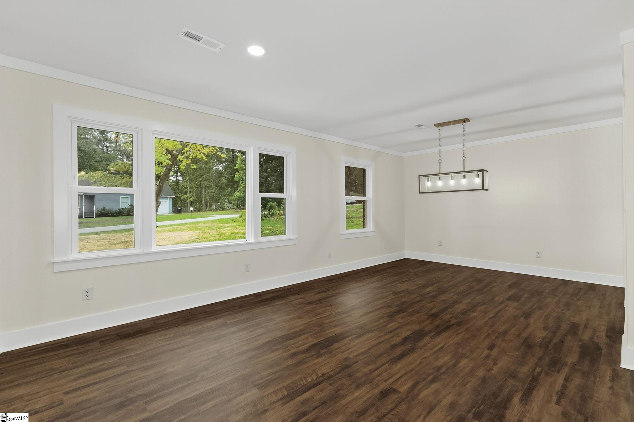 127 Wilbon Circle Simpsonville, SC 29681