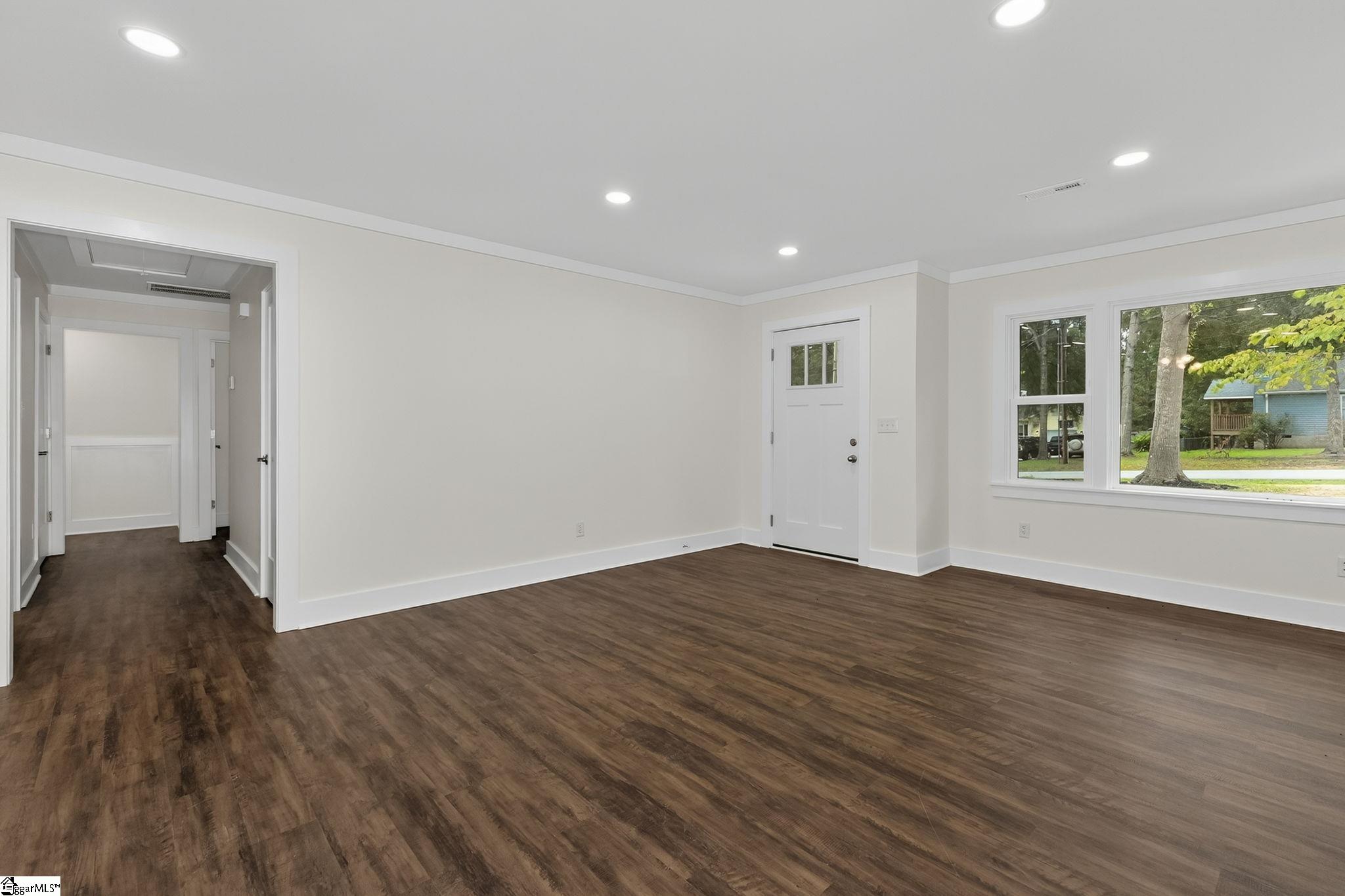 127 Wilbon Circle Simpsonville, SC 29681