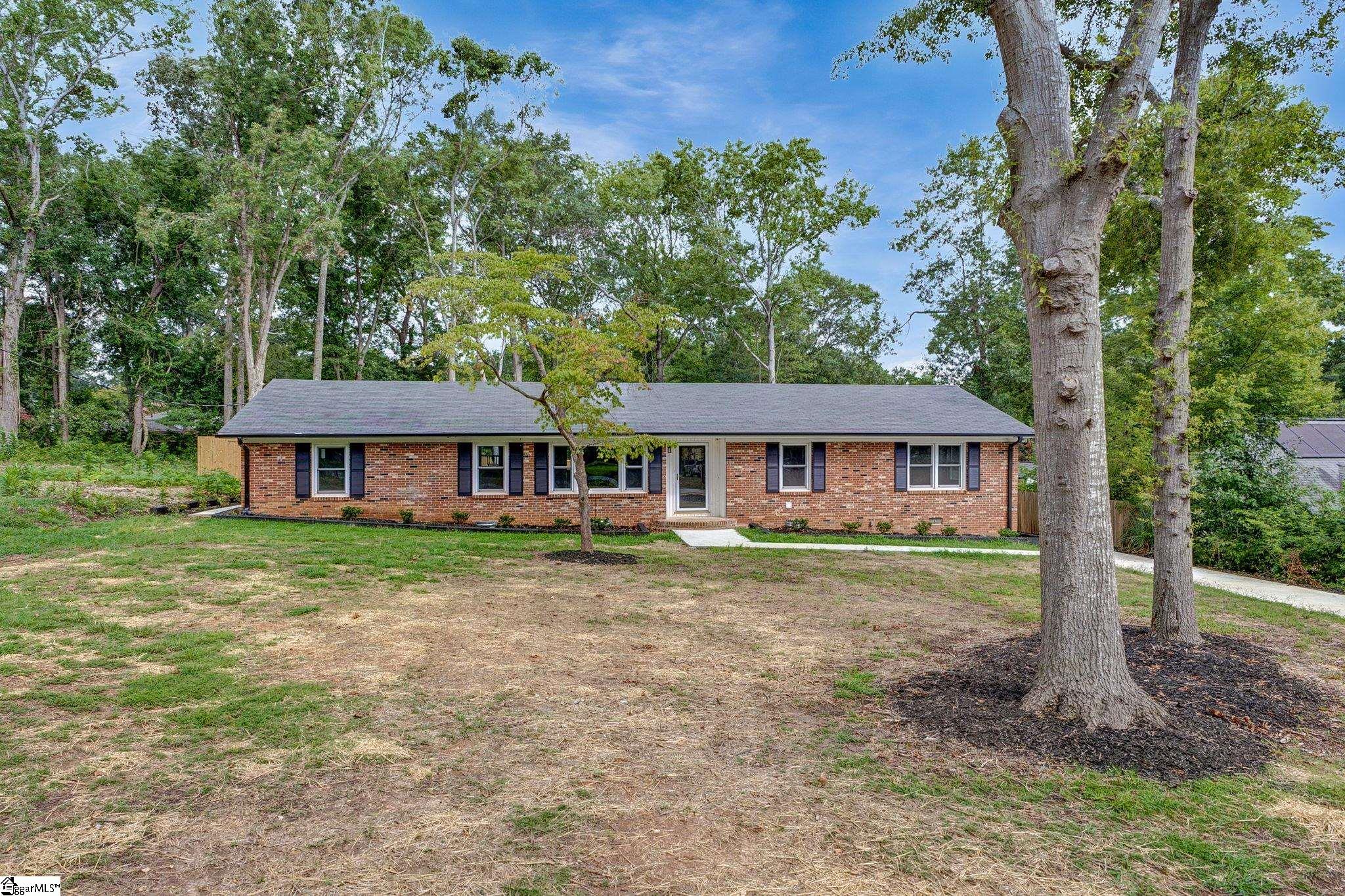 127 Wilbon Circle Simpsonville, SC 29681