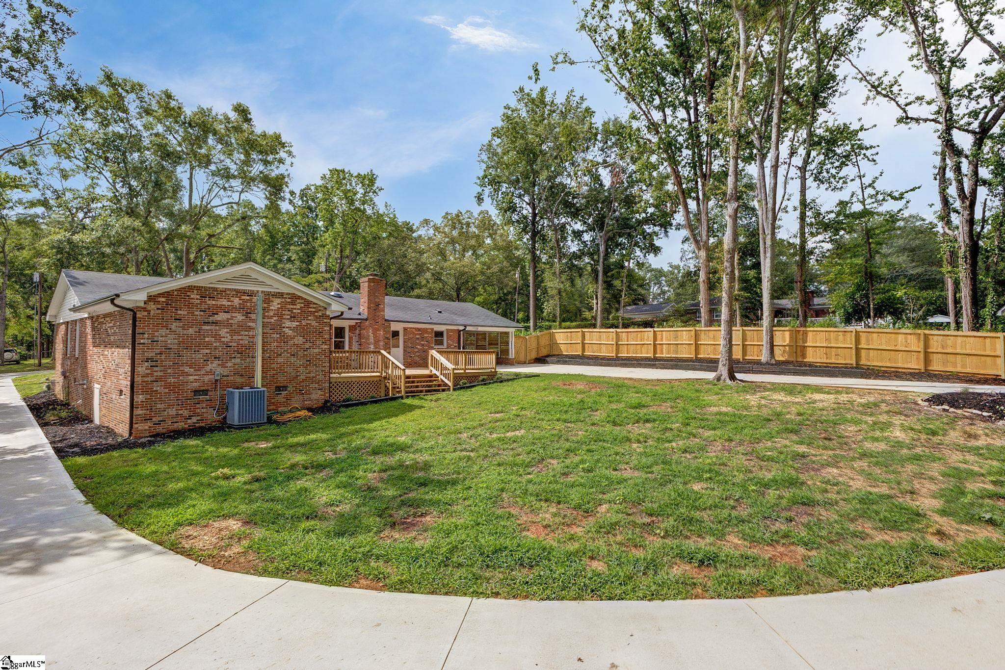 127 Wilbon Circle Simpsonville, SC 29681