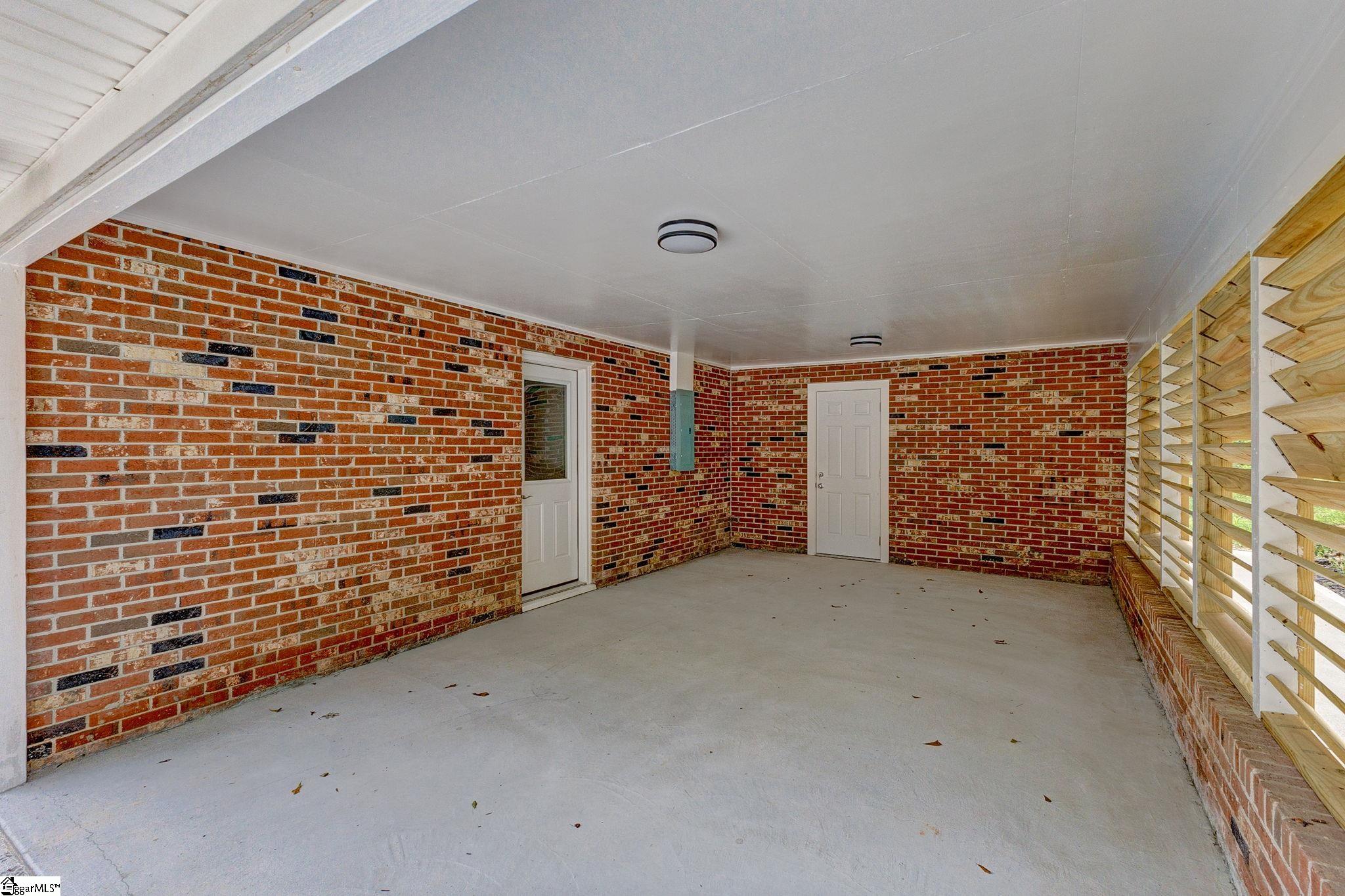127 Wilbon Circle Simpsonville, SC 29681