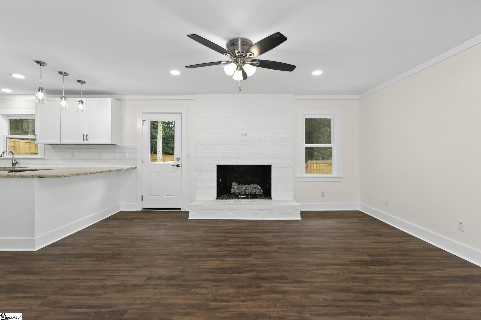 127 Wilbon Circle Simpsonville, SC 29681