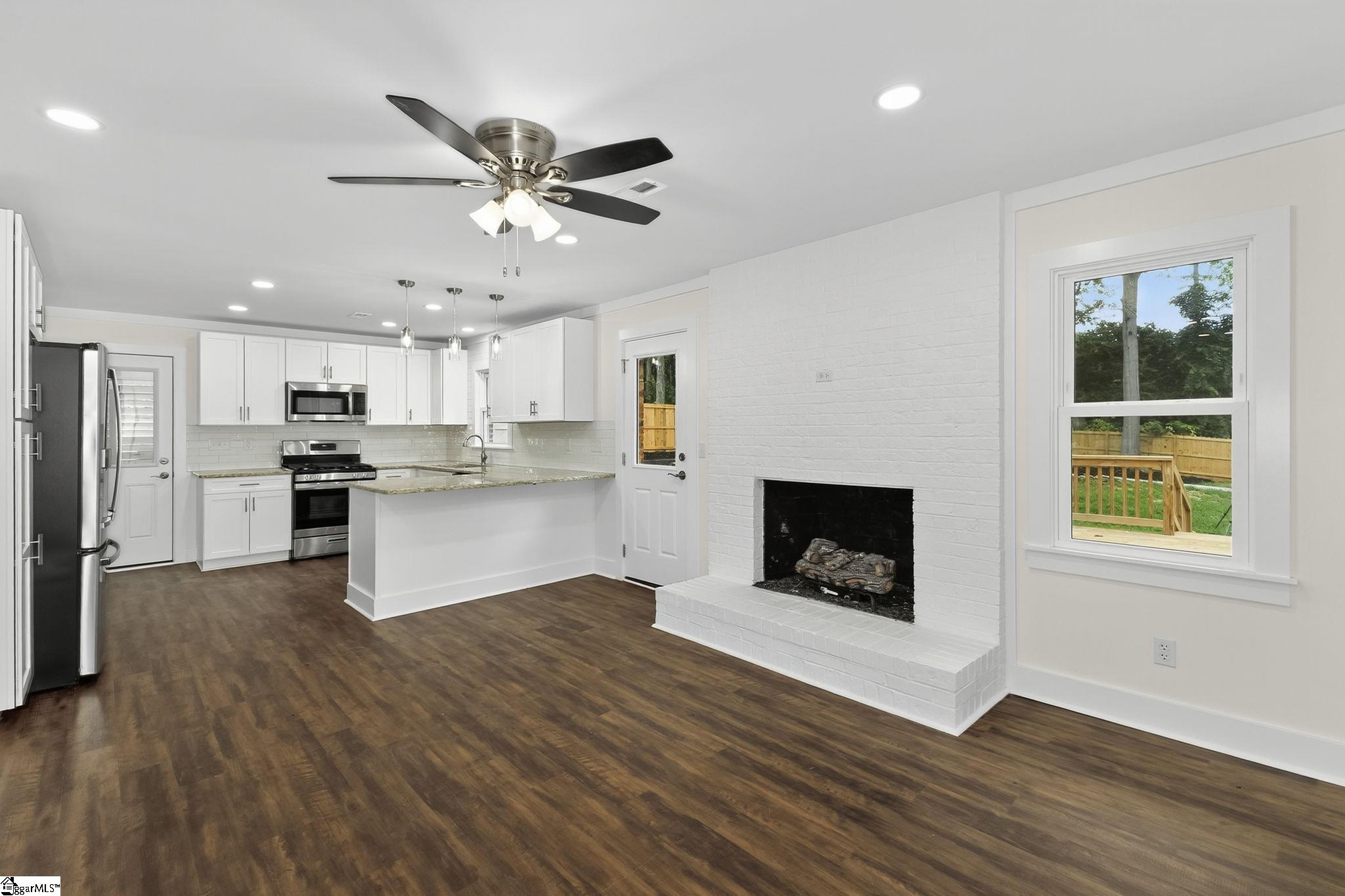 127 Wilbon Circle Simpsonville, SC 29681
