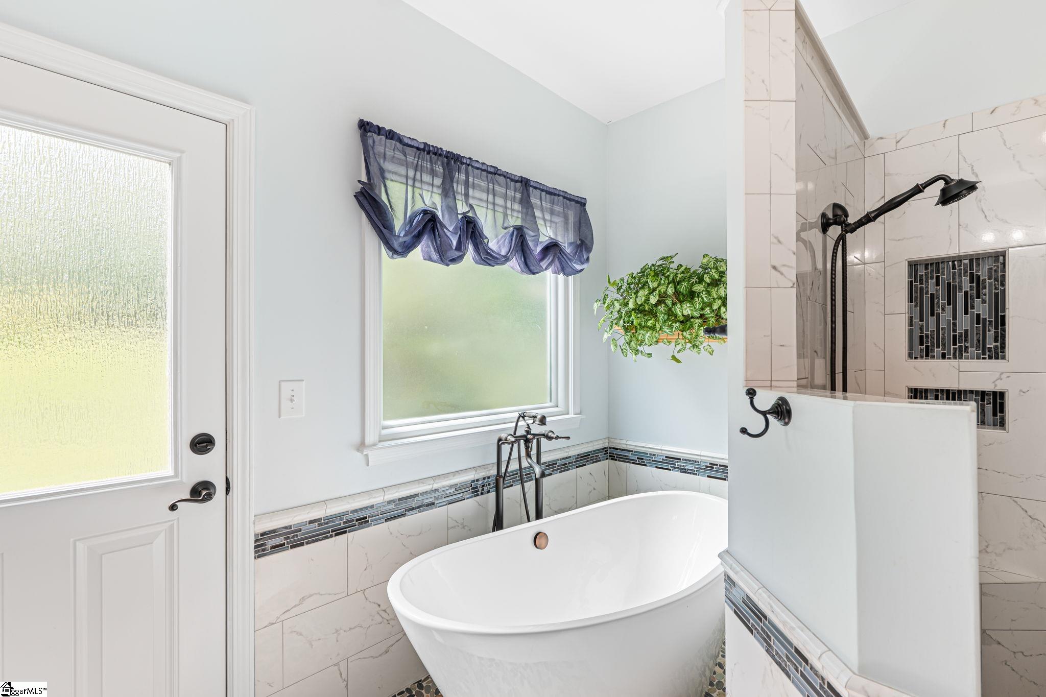 914 McElhaney Road Travelers Rest, SC 29690