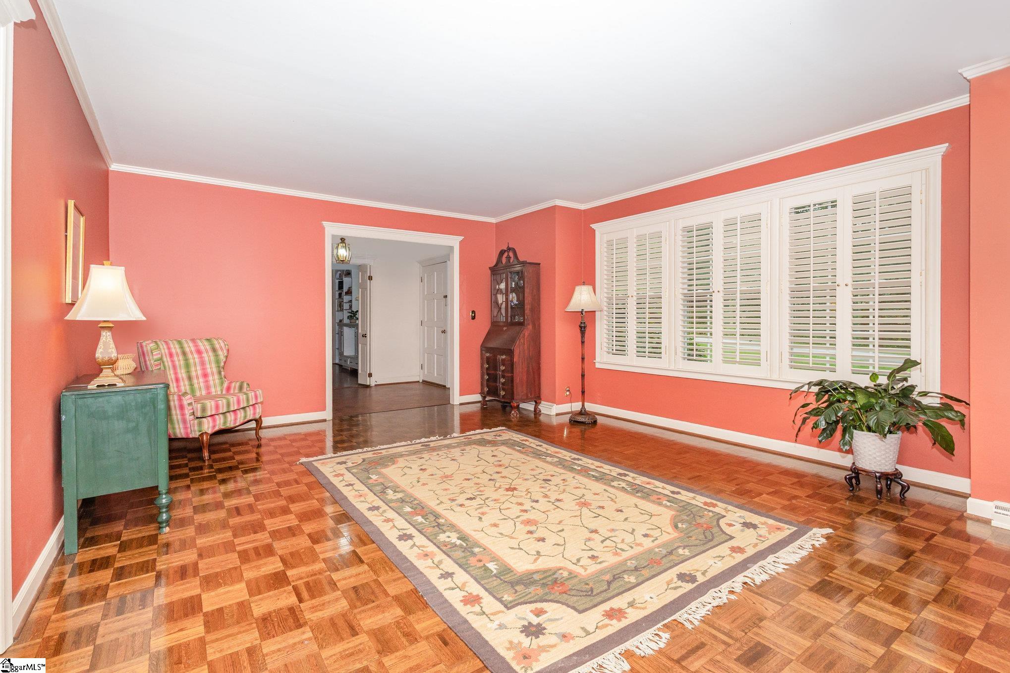 707 Parkview Drive Laurens, SC 29360