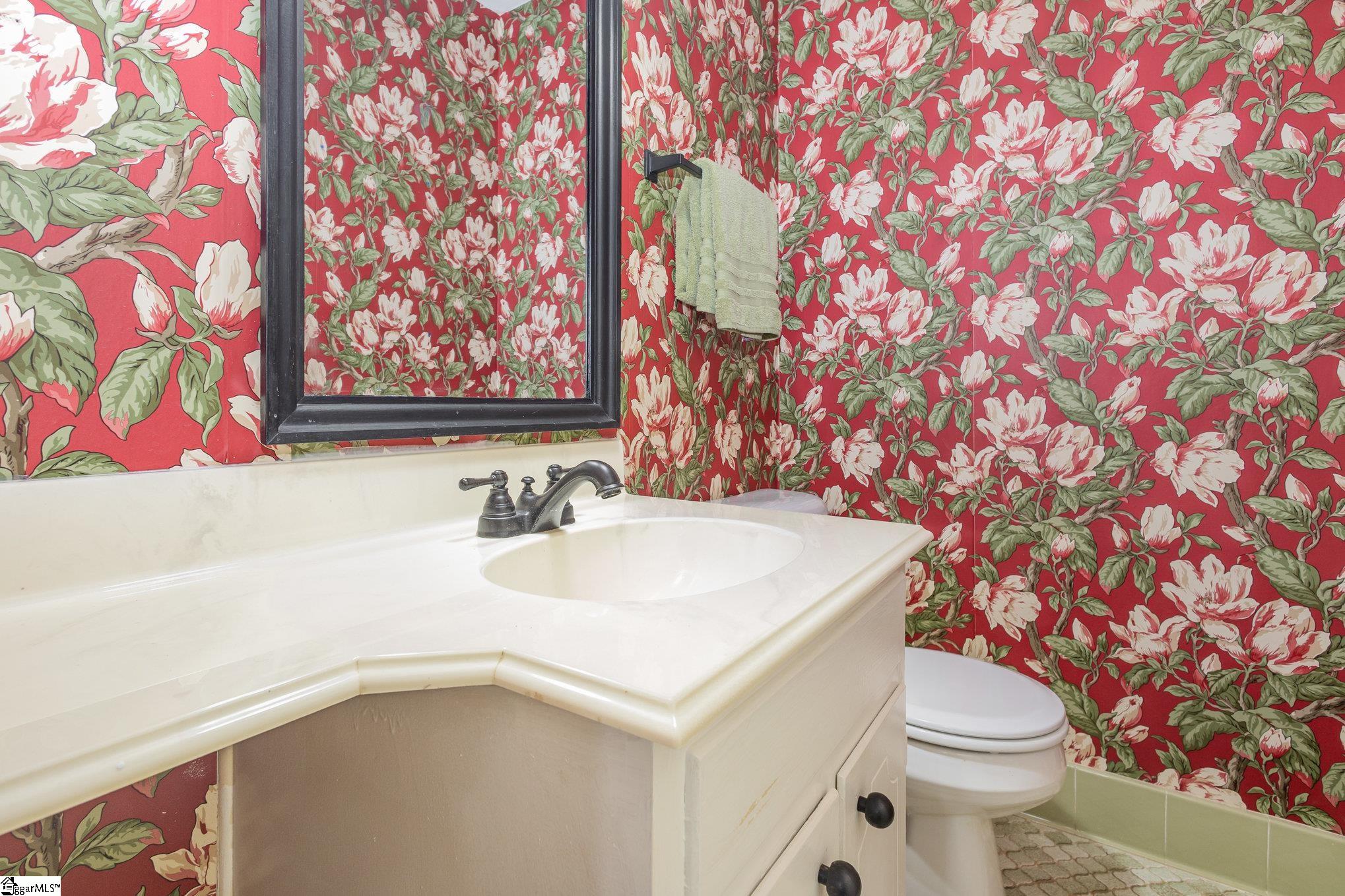707 Parkview Drive Laurens, SC 29360