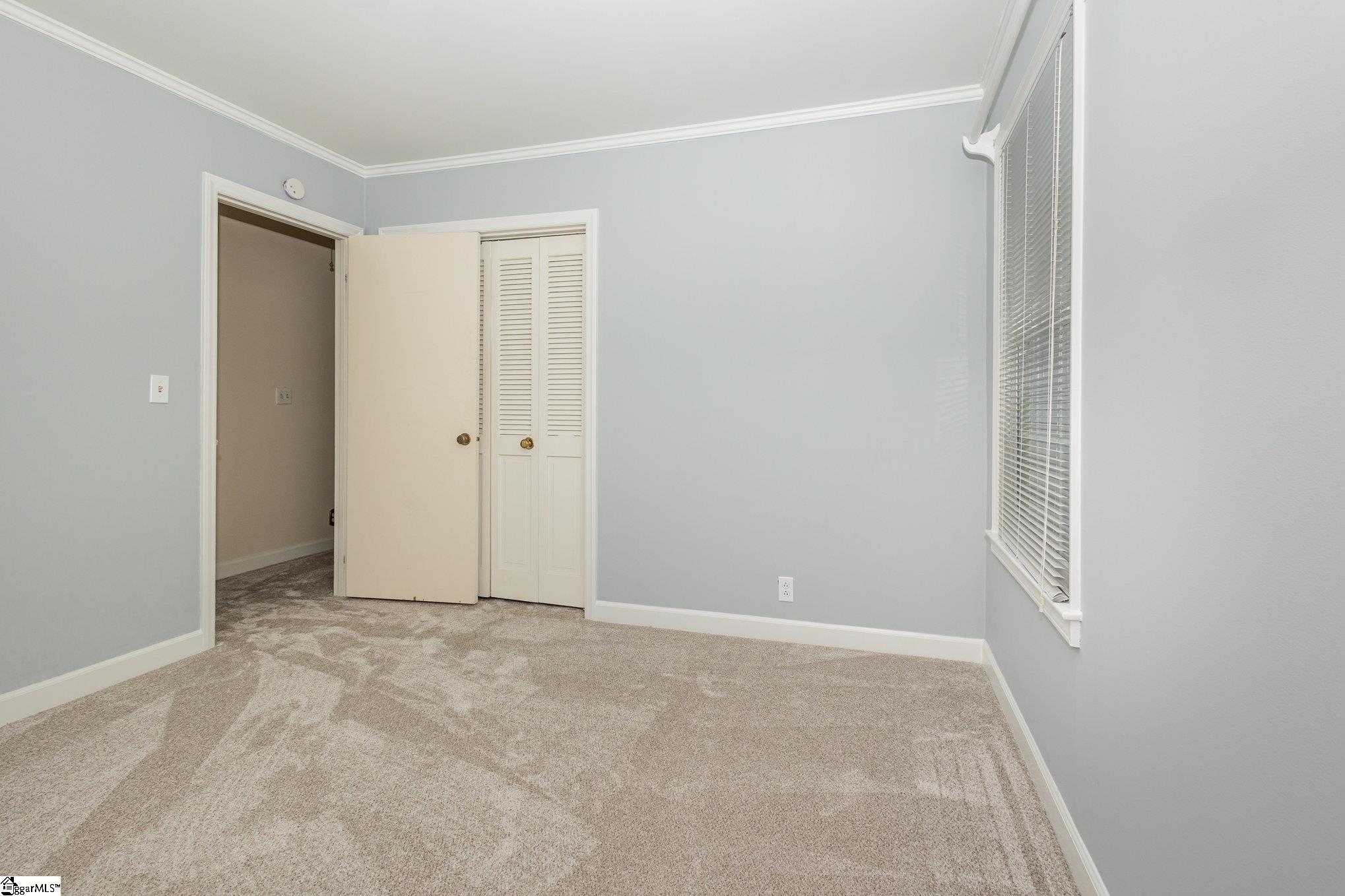 707 Parkview Drive Laurens, SC 29360