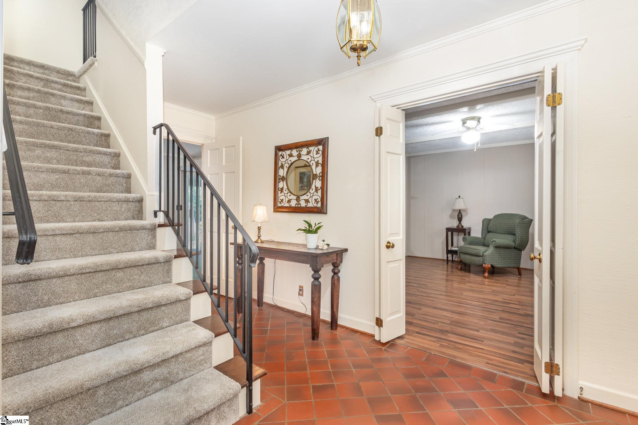 707 Parkview Drive Laurens, SC 29360