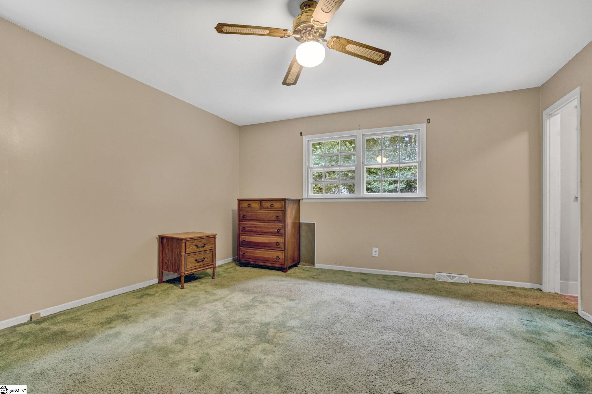 211 Beechwood Drive Simpsonville, SC 29681