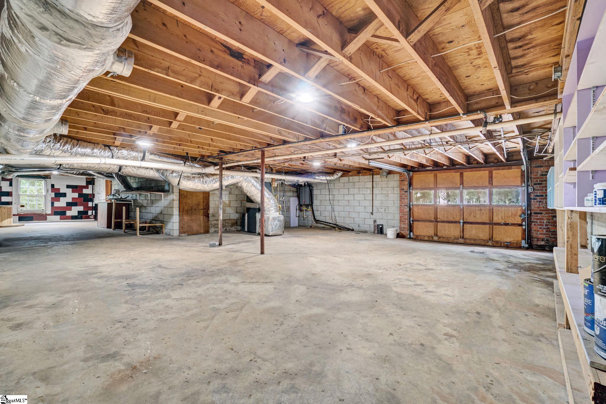 211 Beechwood Drive Simpsonville, SC 29681
