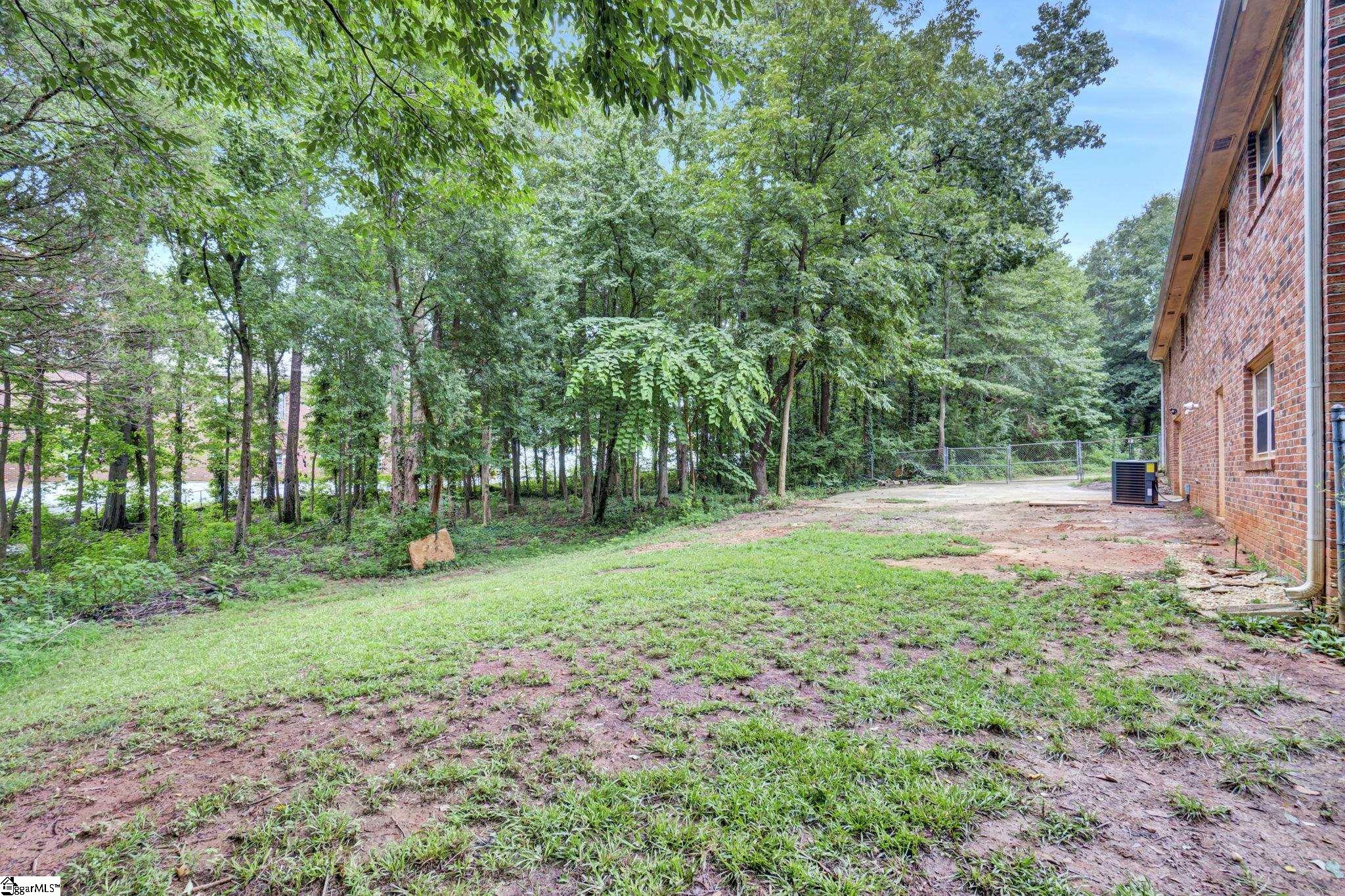 211 Beechwood Drive Simpsonville, SC 29681