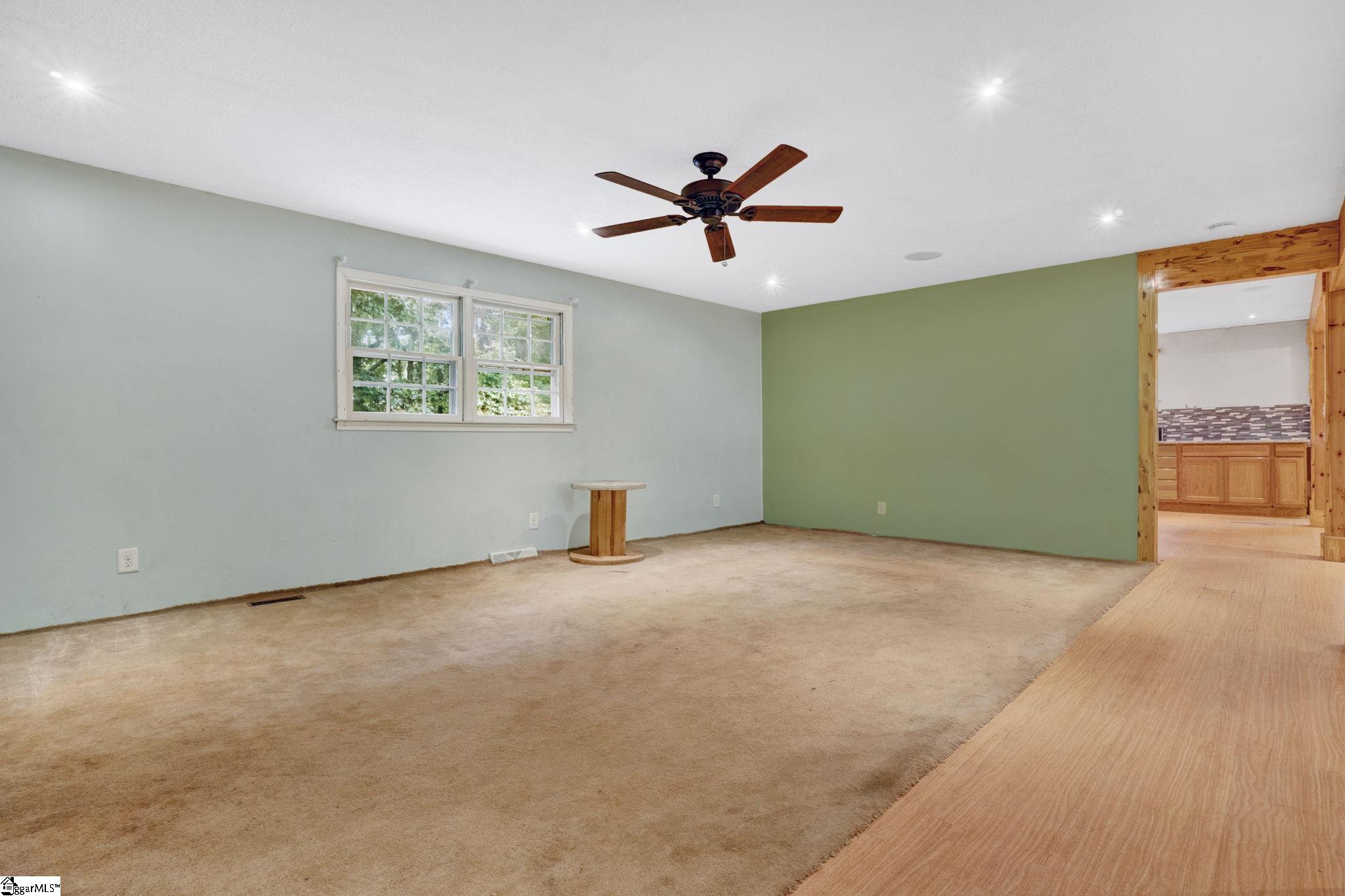 211 Beechwood Drive Simpsonville, SC 29681