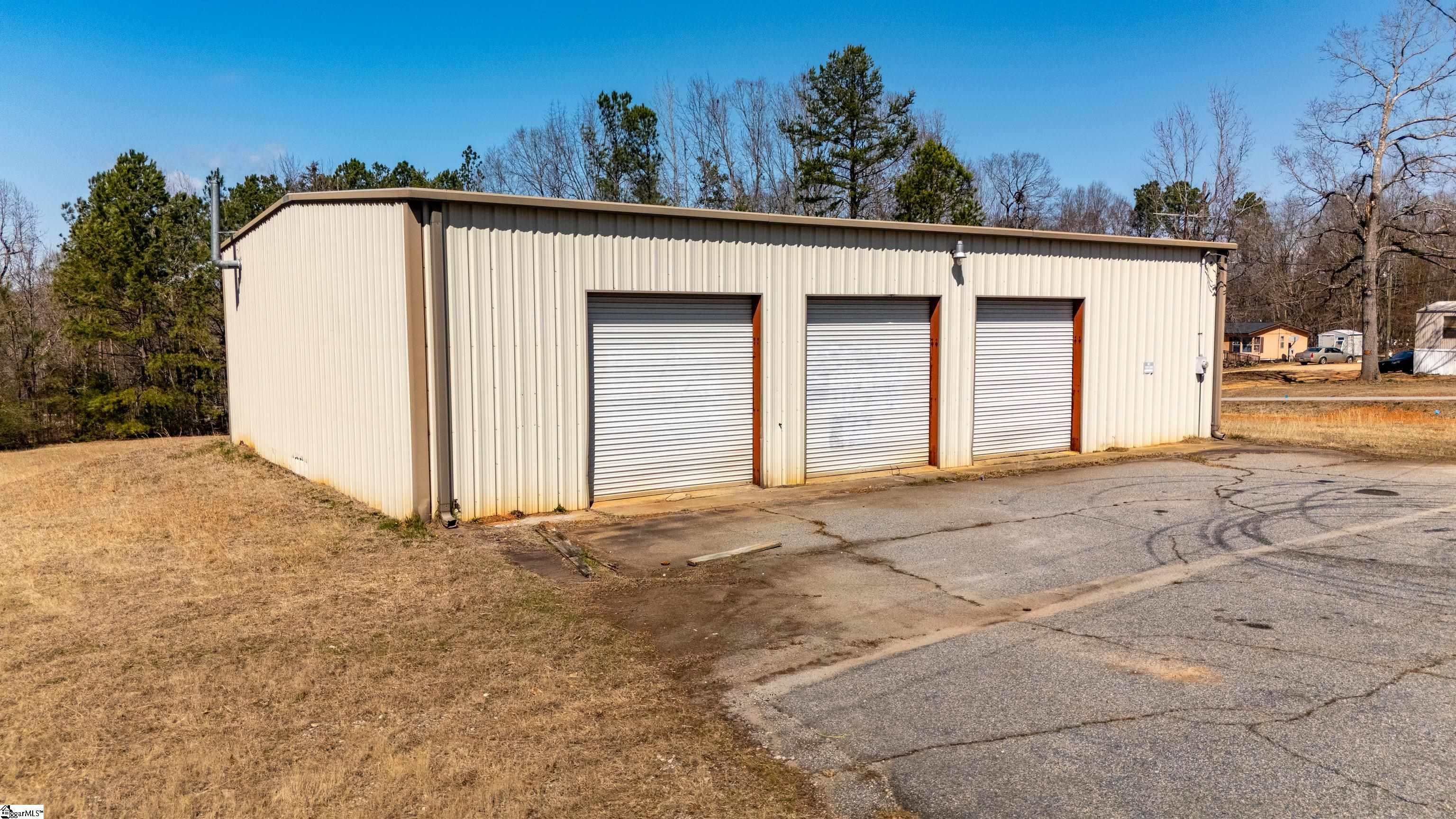 204 Woodberry Road Laurens, SC 29360