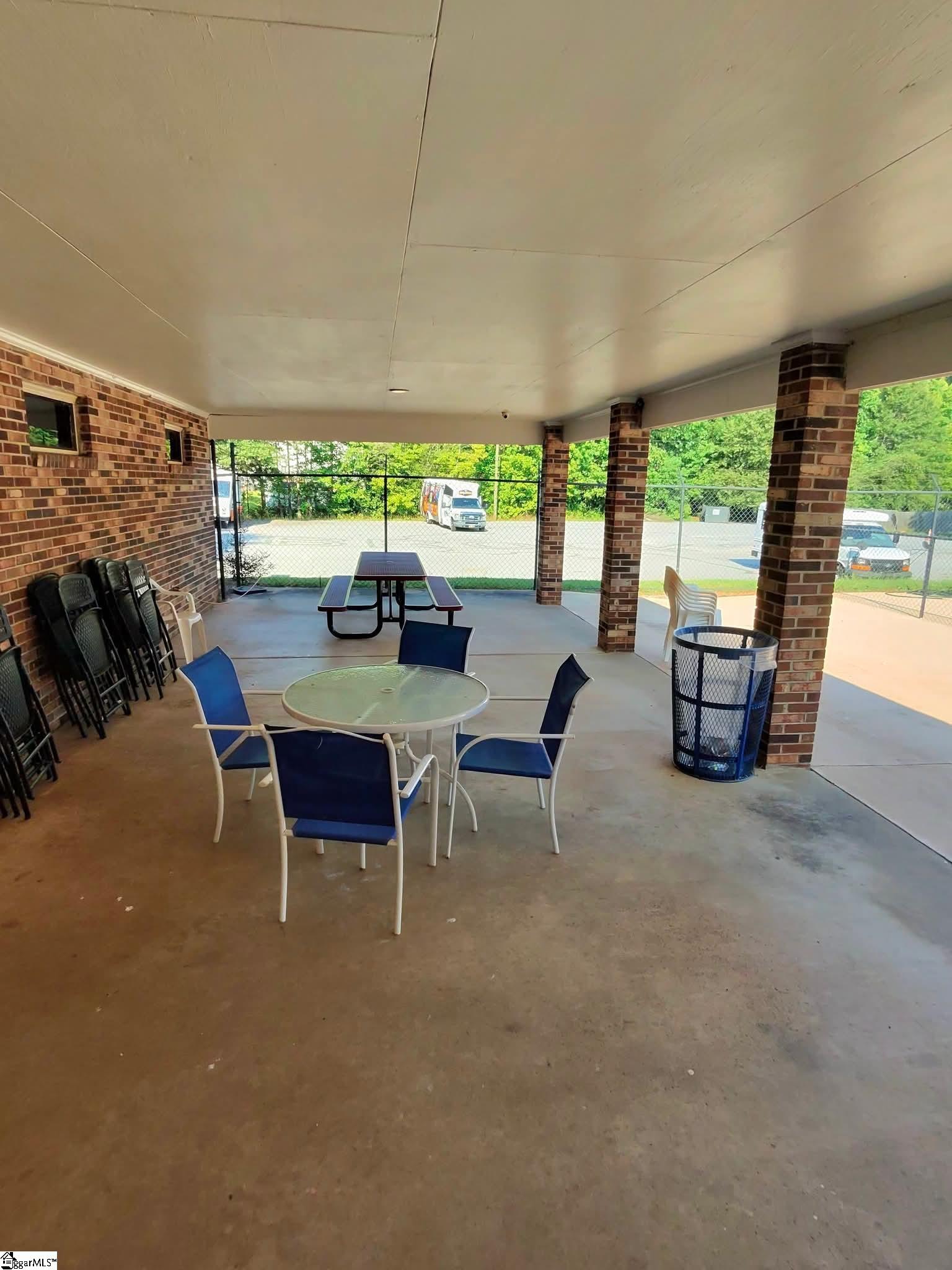 712 Brooks Road Mauldin, SC 29662