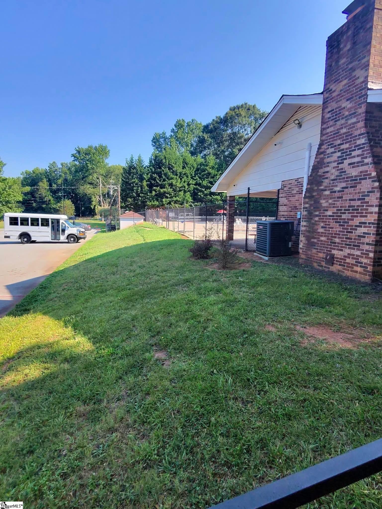 712 Brooks Road Mauldin, SC 29662