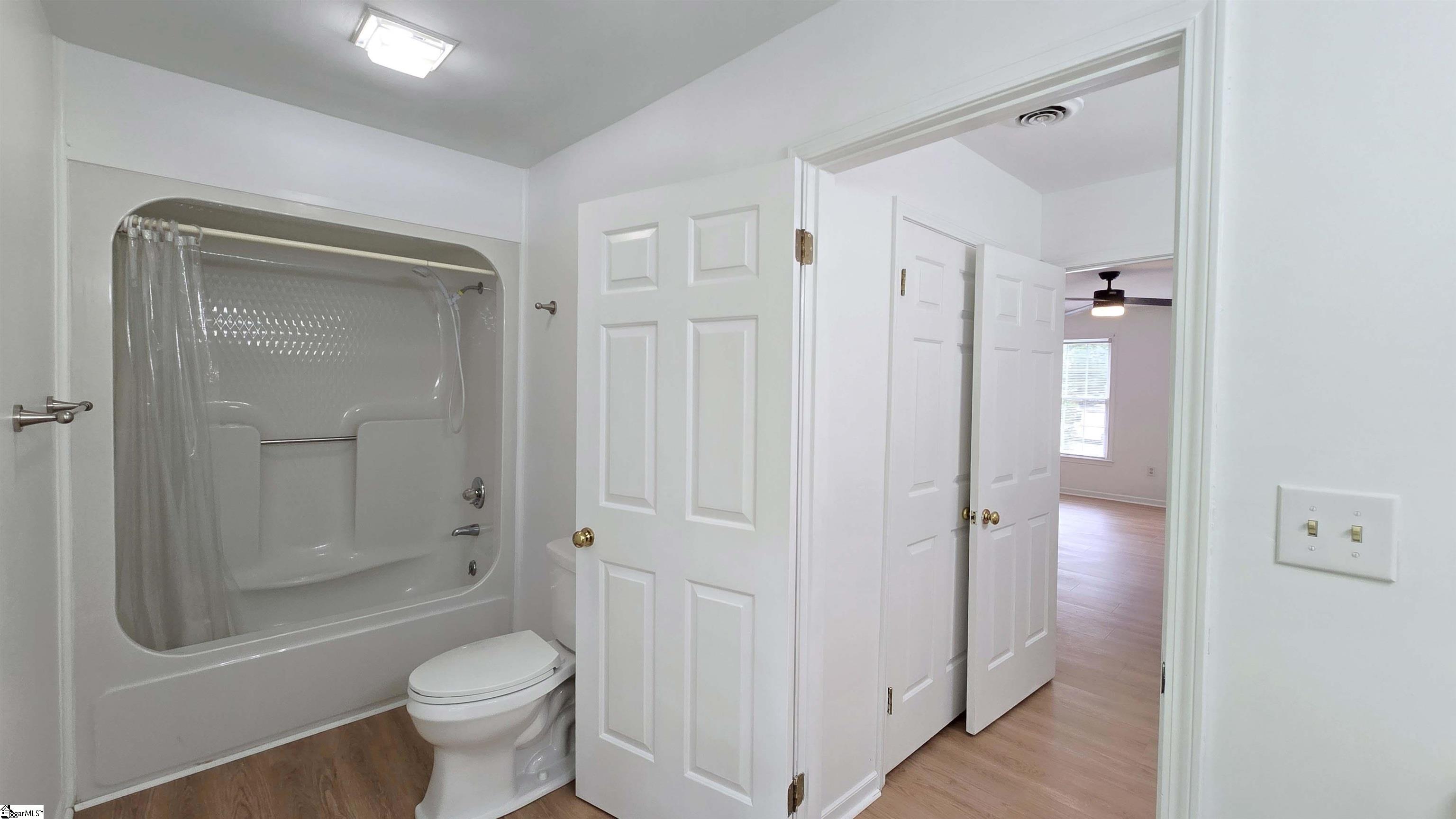 511 Foxhound Road Simpsonville, SC 28680