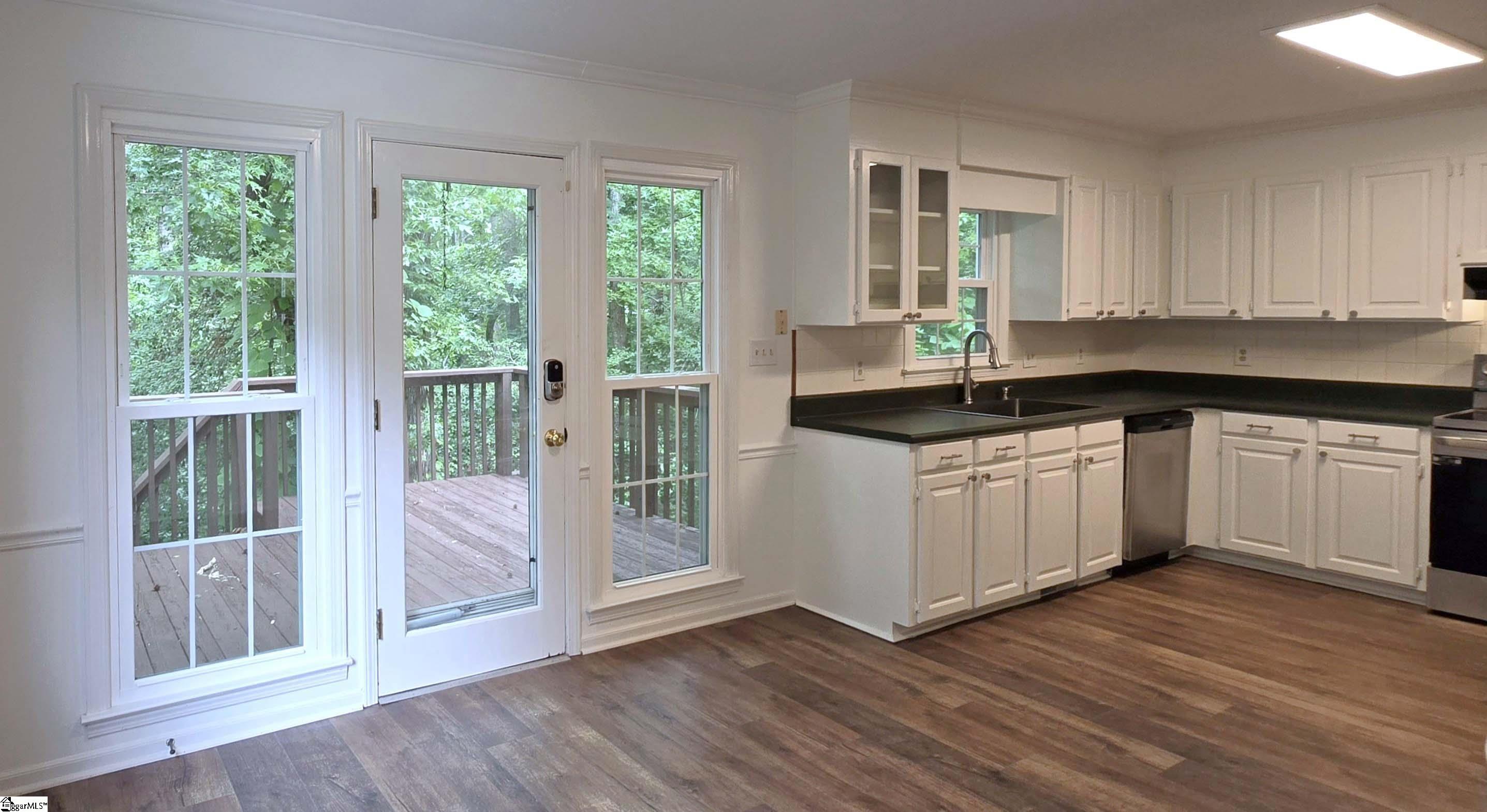 511 Foxhound Road Simpsonville, SC 28680