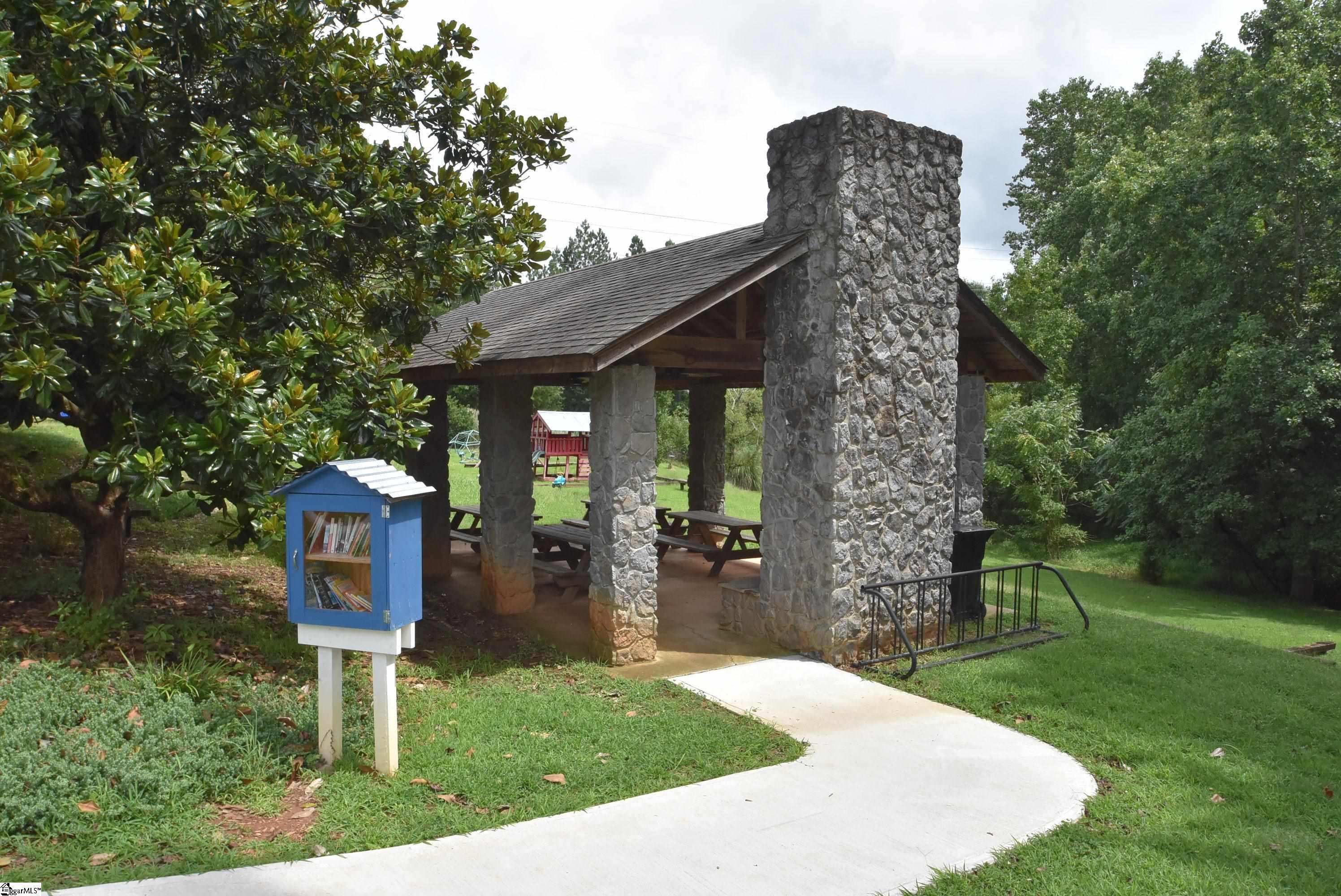 511 Foxhound Road Simpsonville, SC 28680
