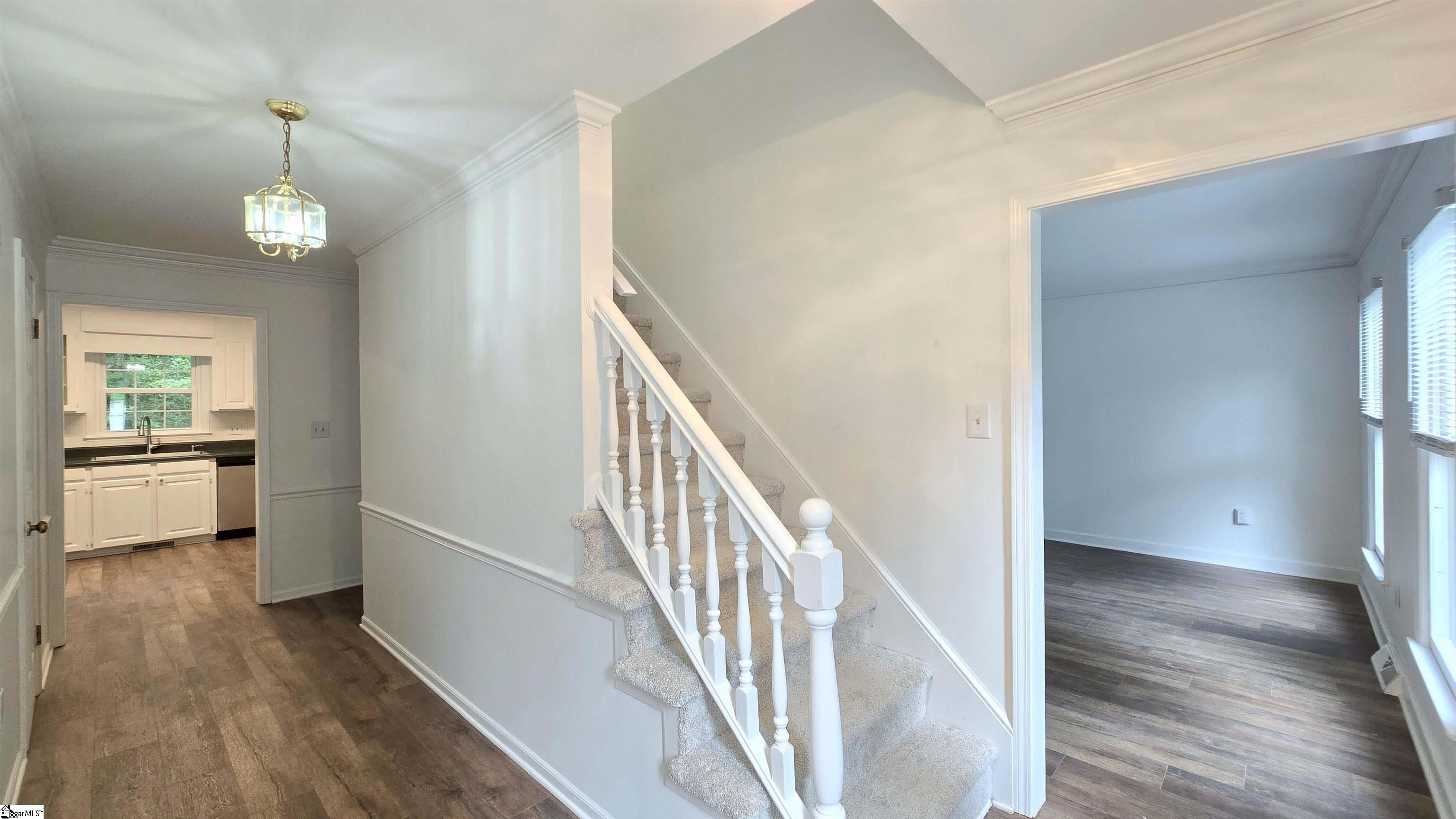 511 Foxhound Road Simpsonville, SC 28680
