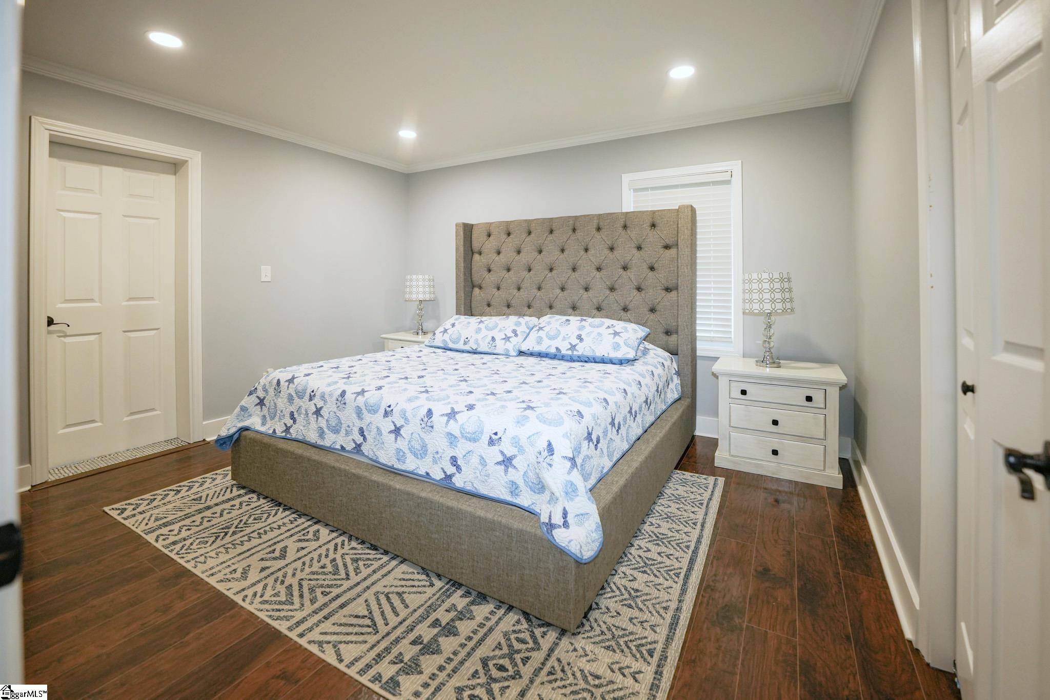 7 N Gaywood Drive Greenville, SC 29615