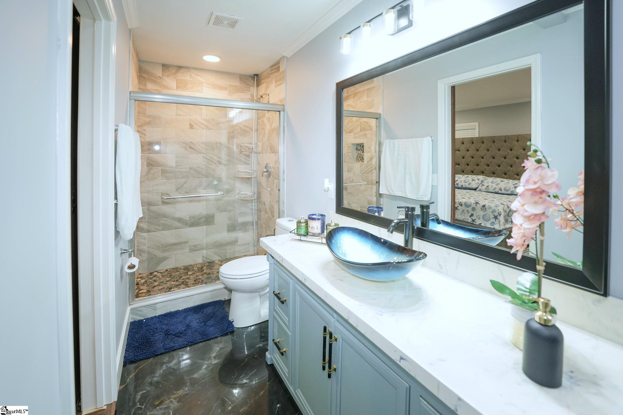 7 N Gaywood Drive Greenville, SC 29615