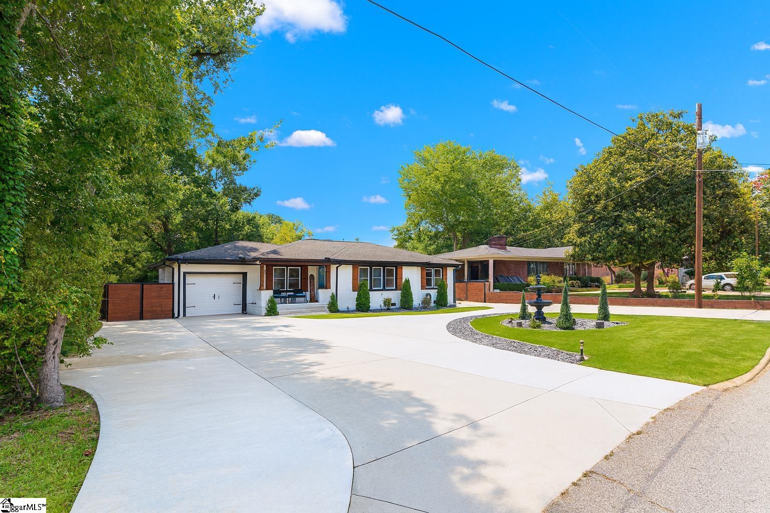 7 N Gaywood Drive Greenville, SC 29615