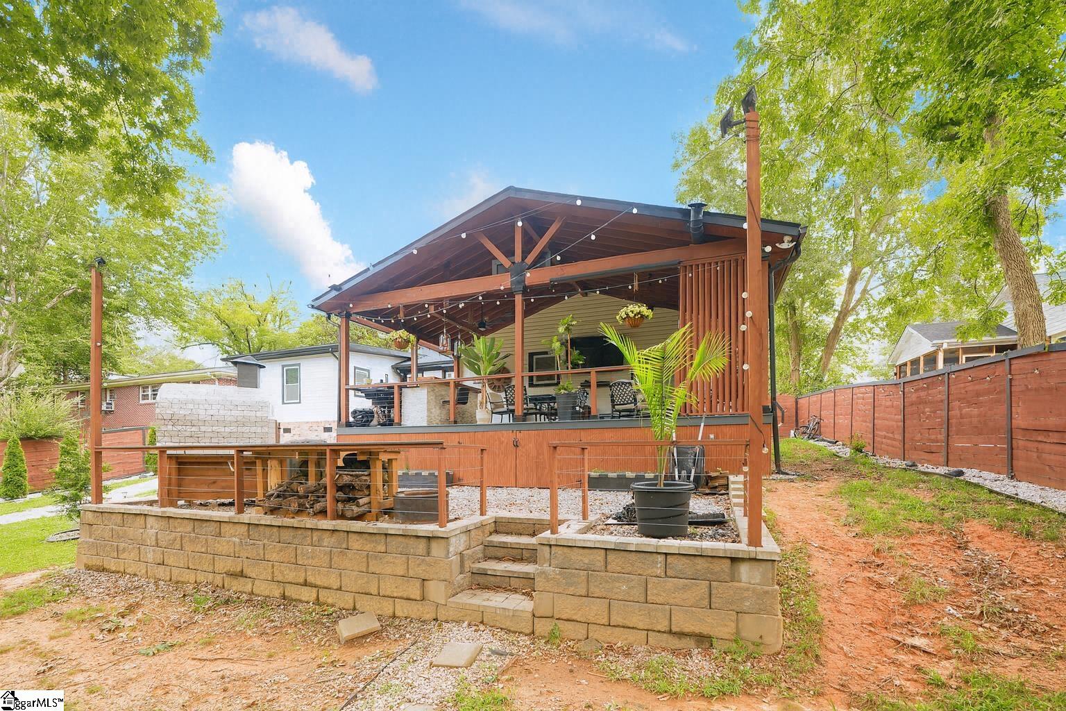 7 N Gaywood Drive Greenville, SC 29615
