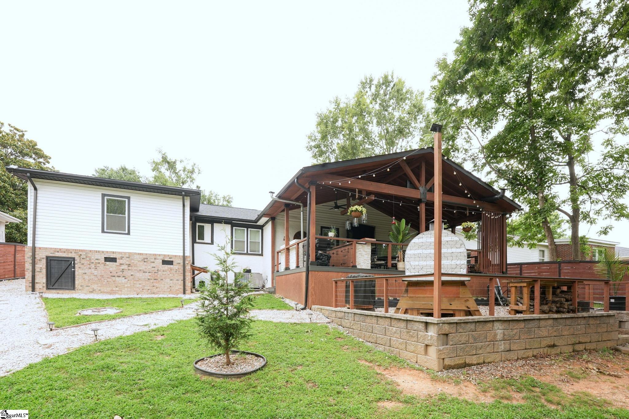 7 N Gaywood Drive Greenville, SC 29615