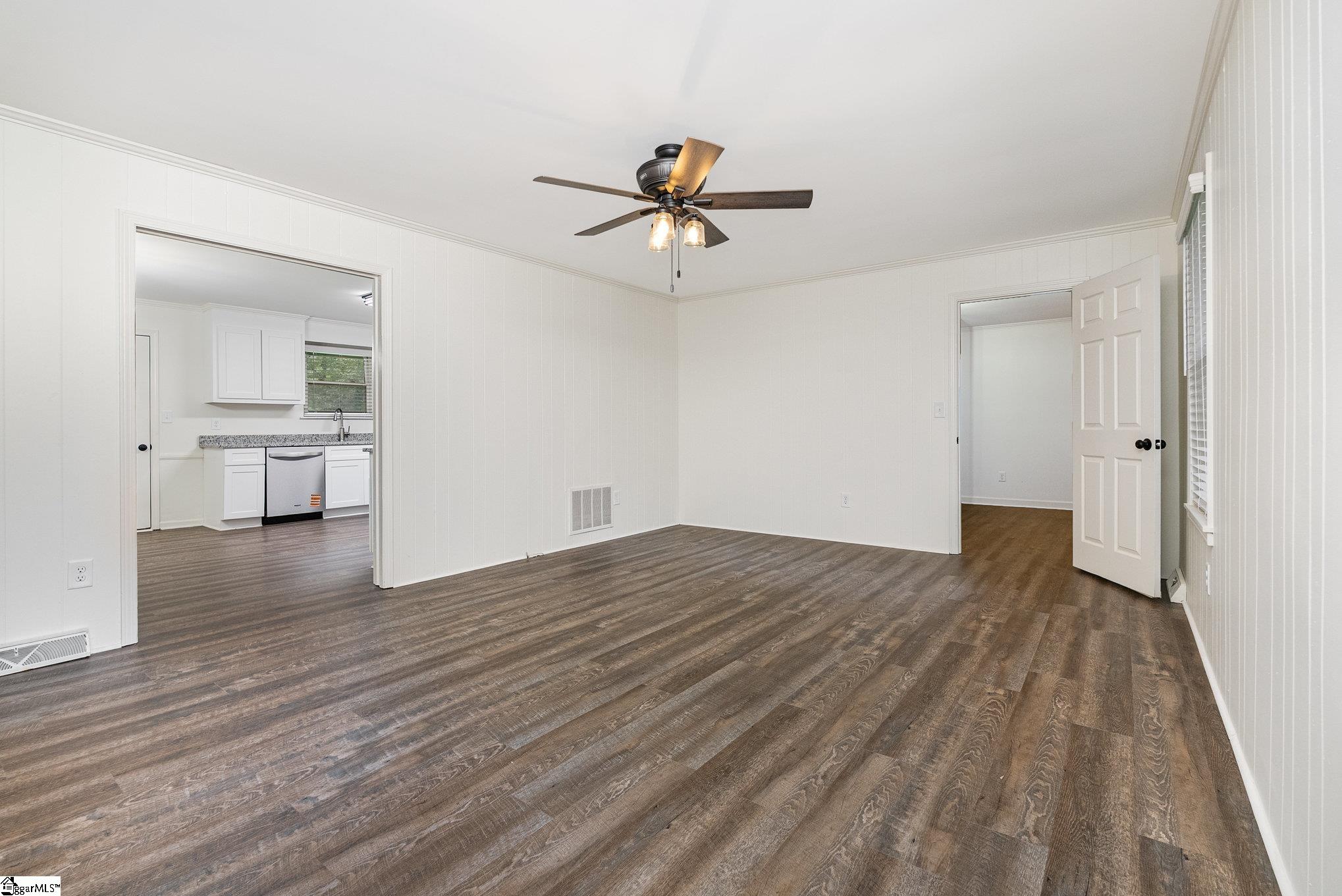 105 Rollingwood Way Easley, SC 29640