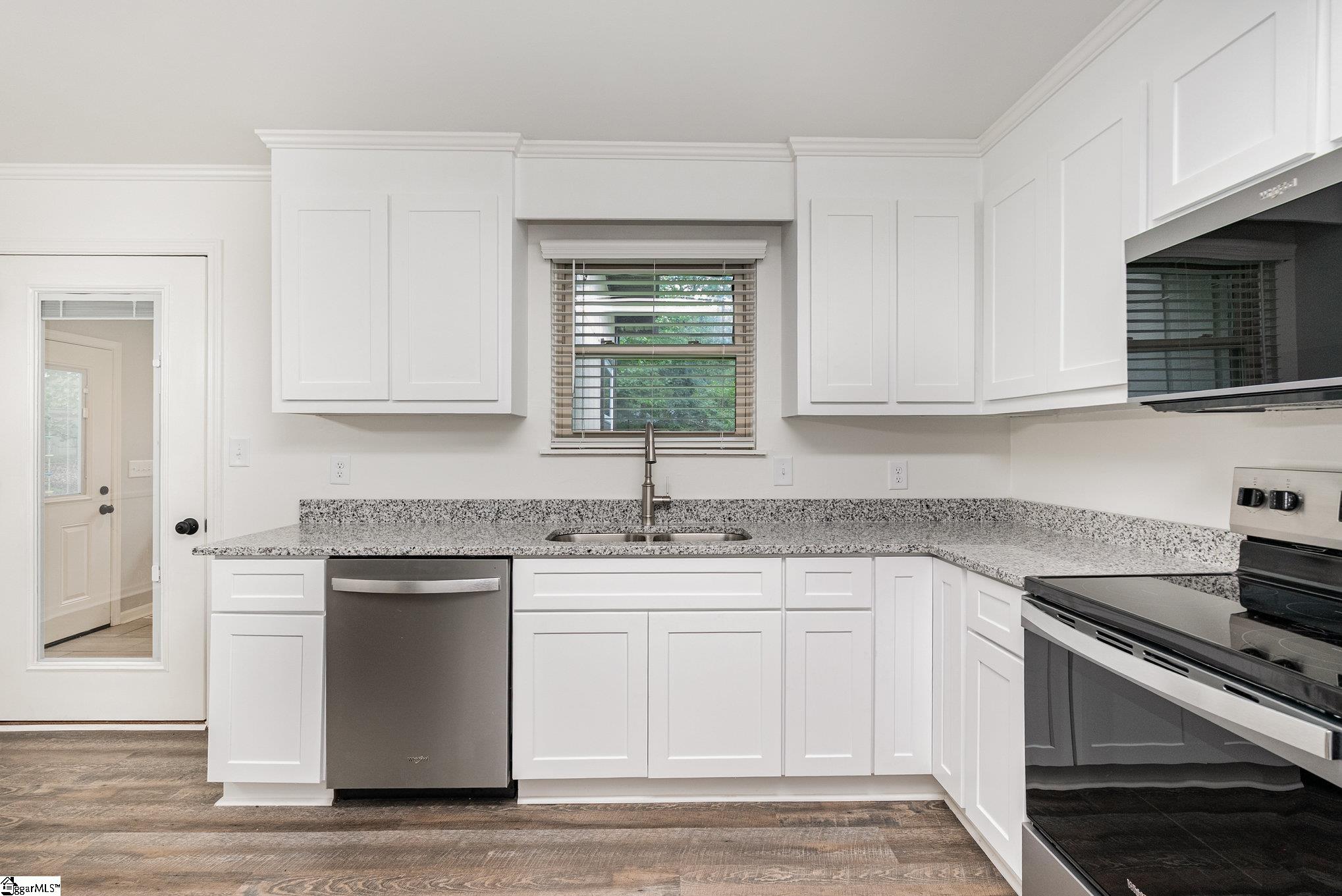 105 Rollingwood Way Easley, SC 29640