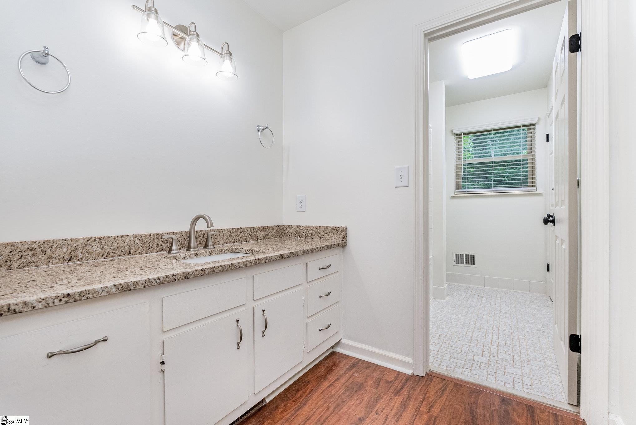 105 Rollingwood Way Easley, SC 29640