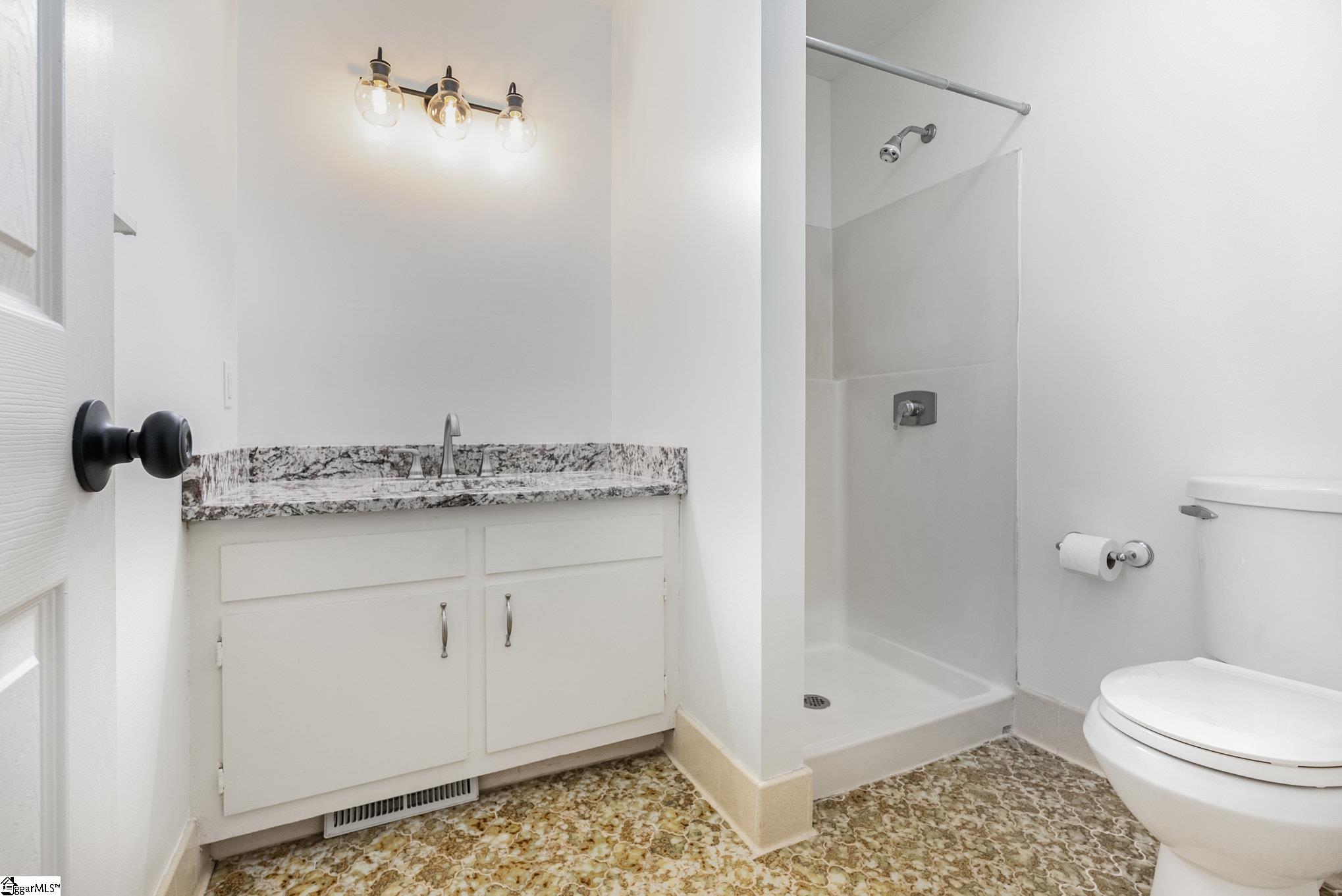 105 Rollingwood Way Easley, SC 29640