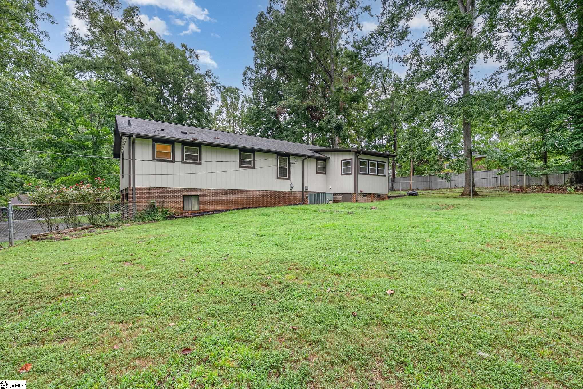 105 Rollingwood Way Easley, SC 29640