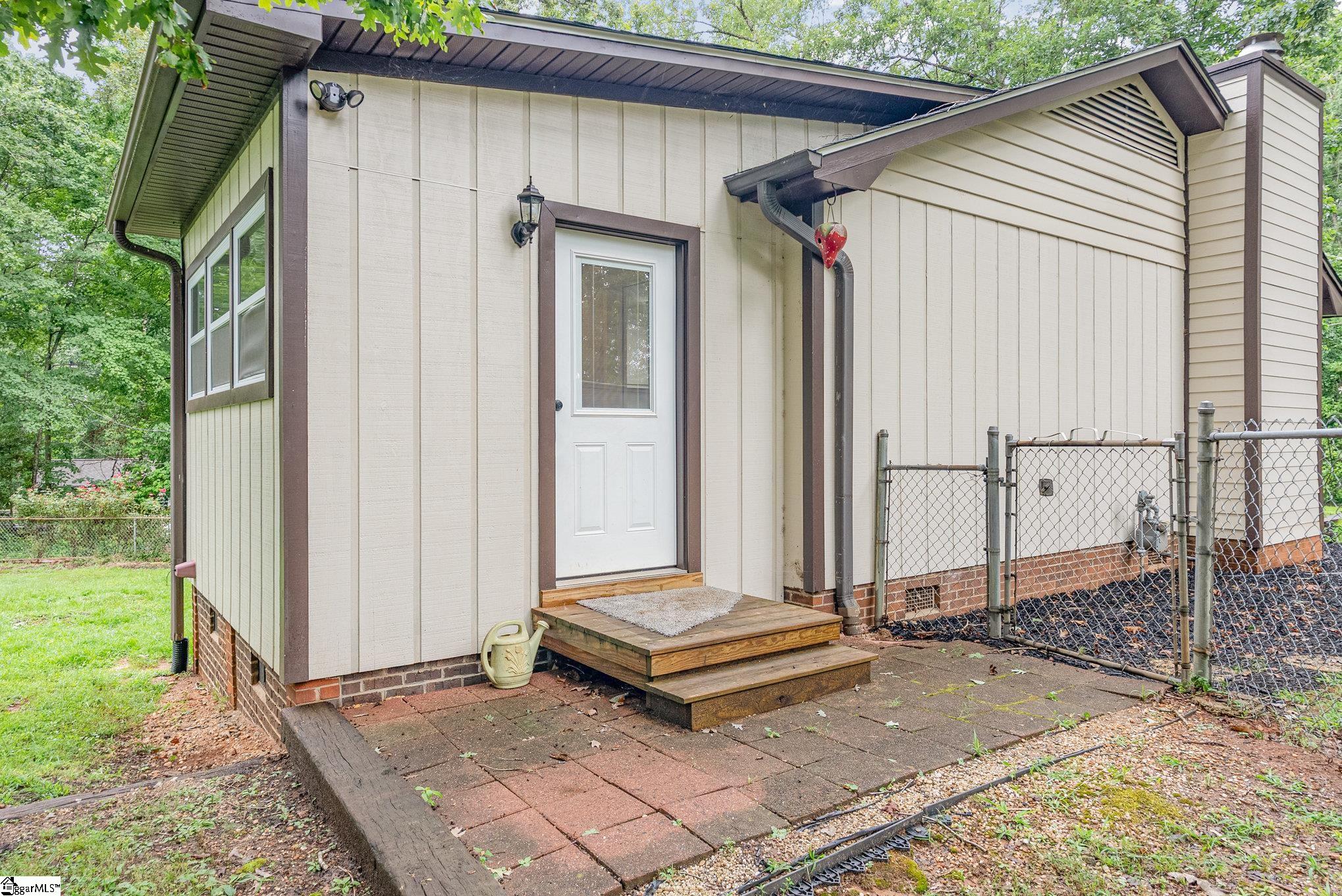 105 Rollingwood Way Easley, SC 29640