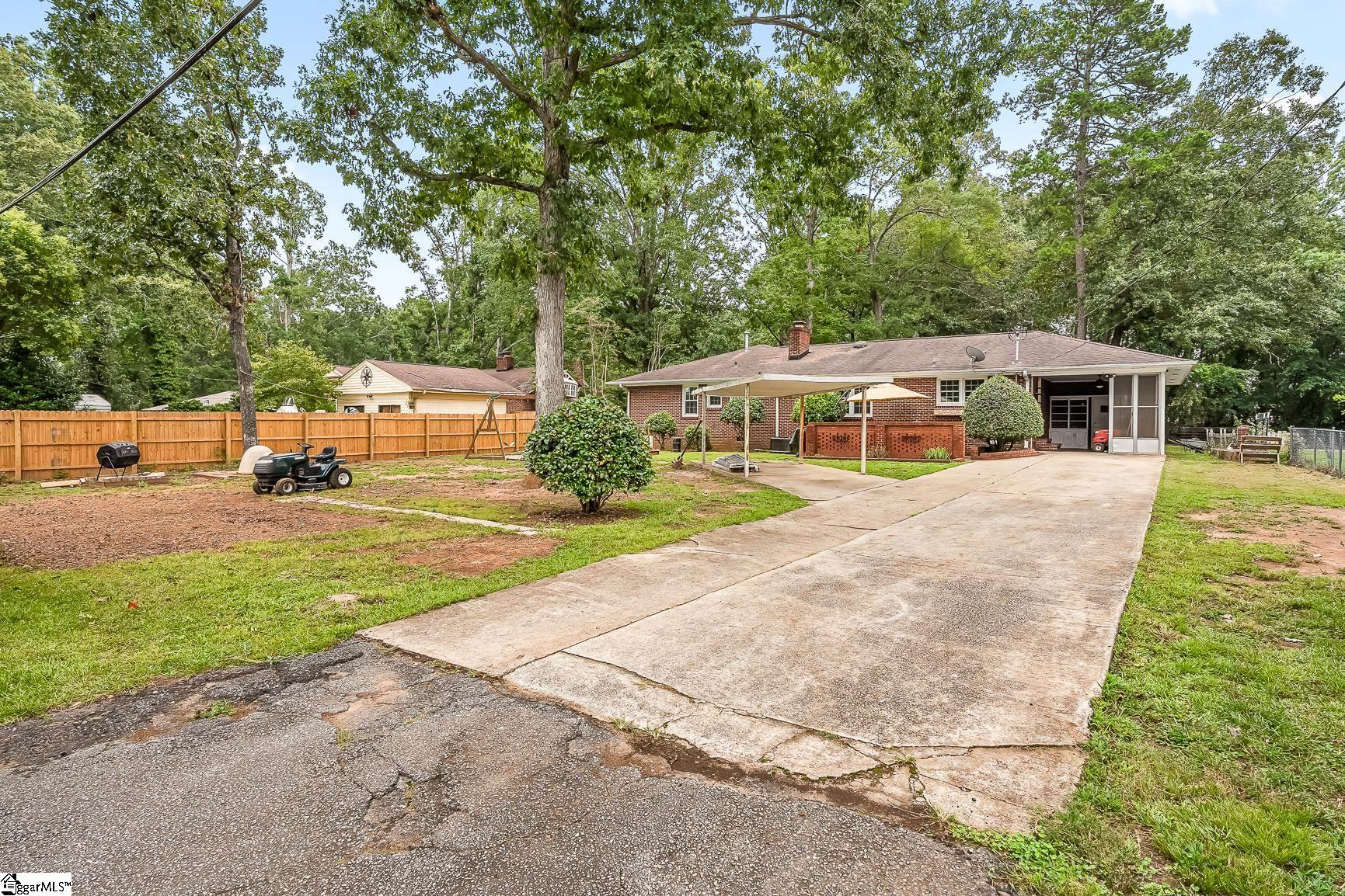 111 Tanglewood Drive Anderson, SC 29621