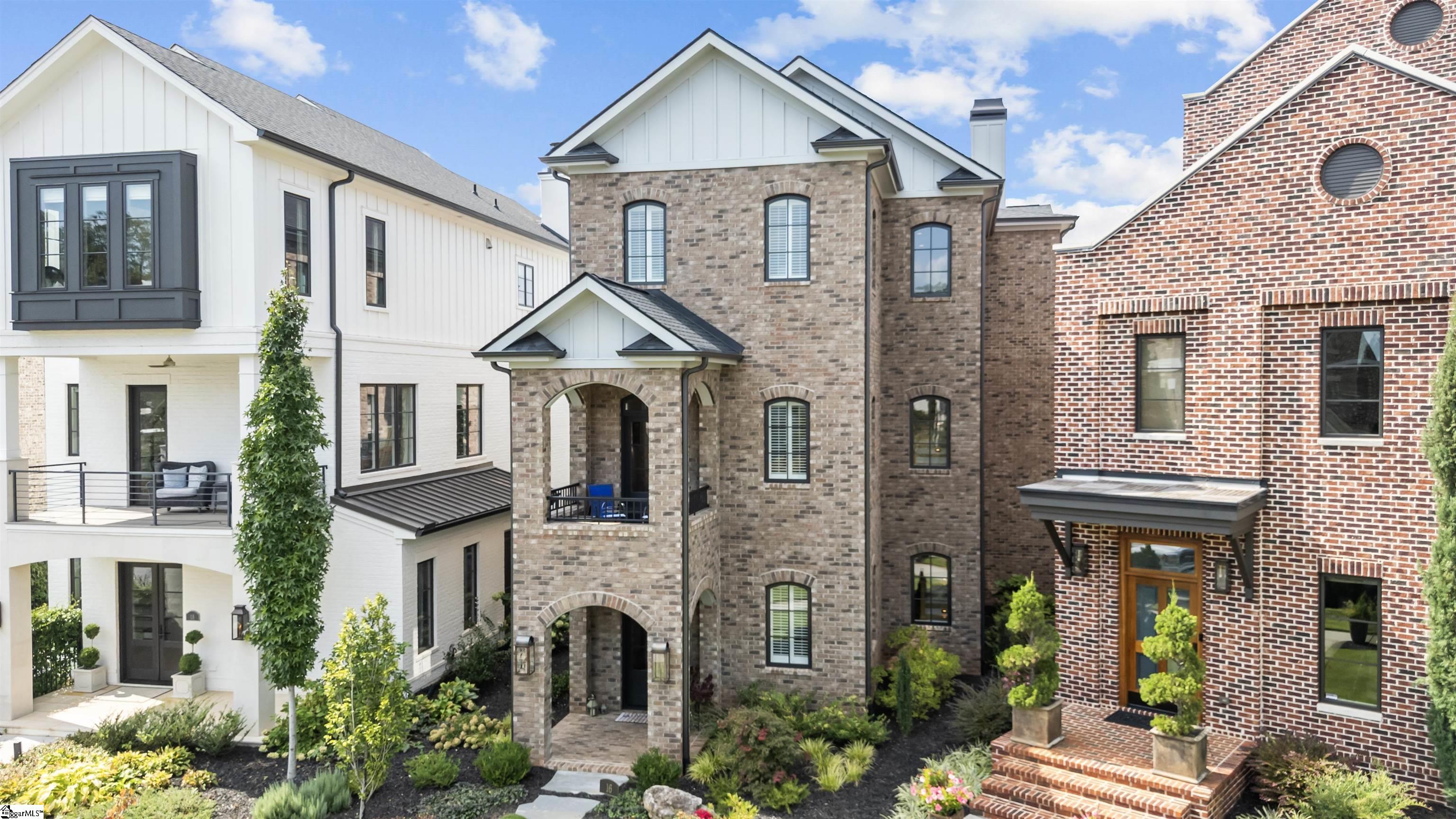 16 Augusta Walk Avenue Greenville, SC 29605