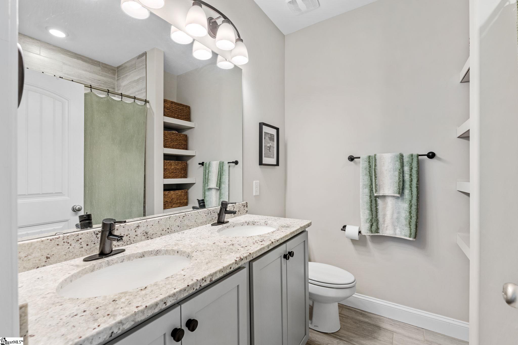 54 Cottage Knoll Circle Greenville, SC 29609