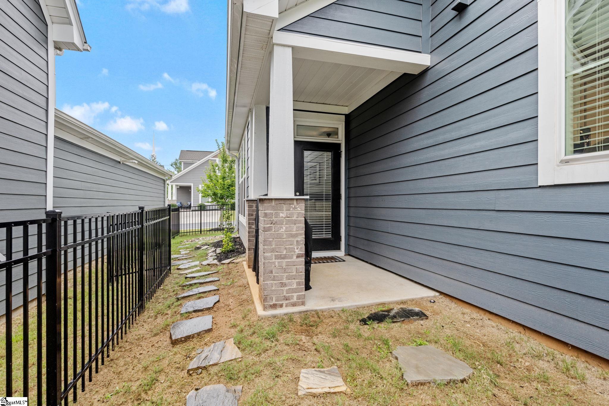 54 Cottage Knoll Circle Greenville, SC 29609