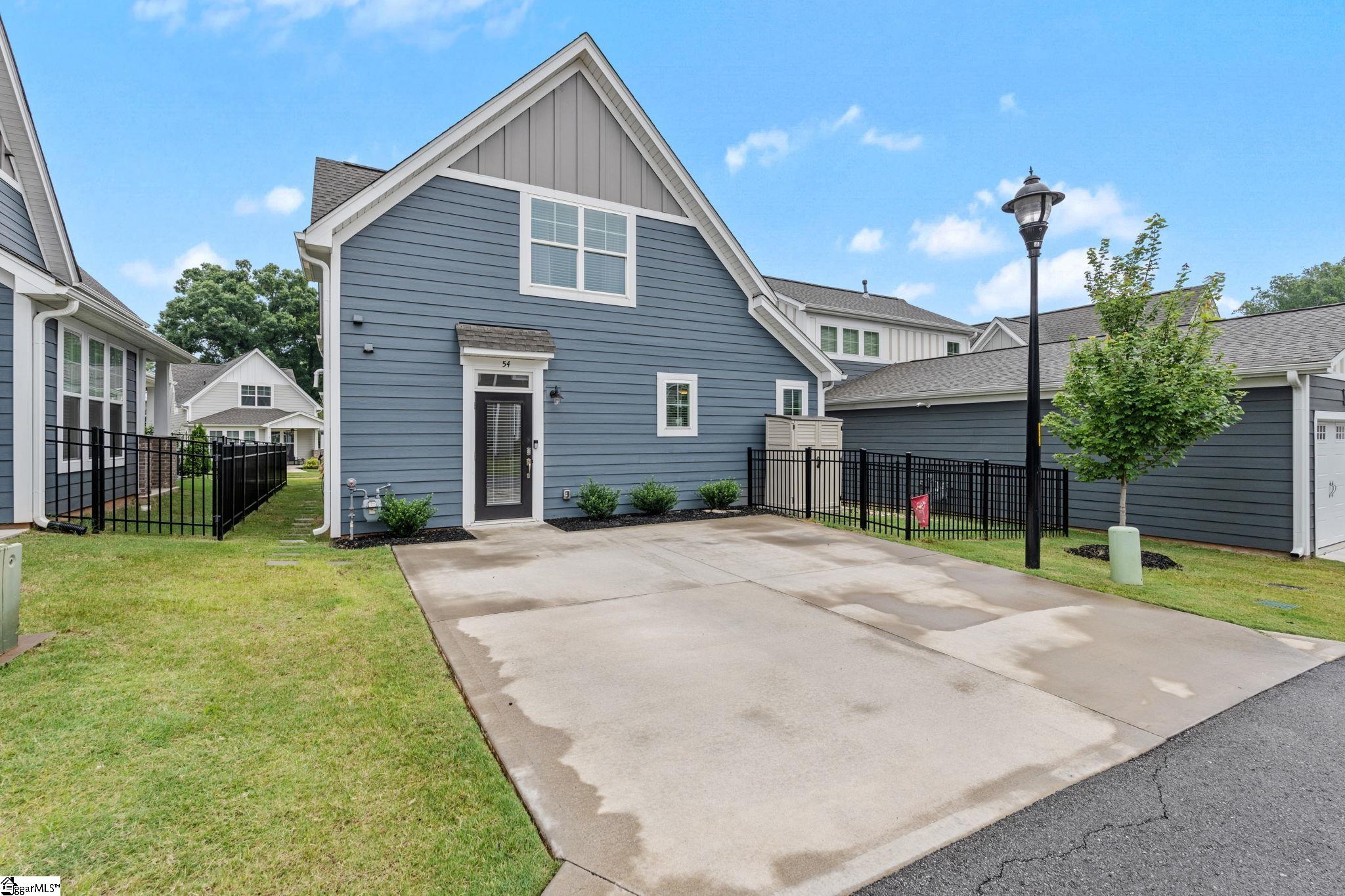 54 Cottage Knoll Circle Greenville, SC 29609