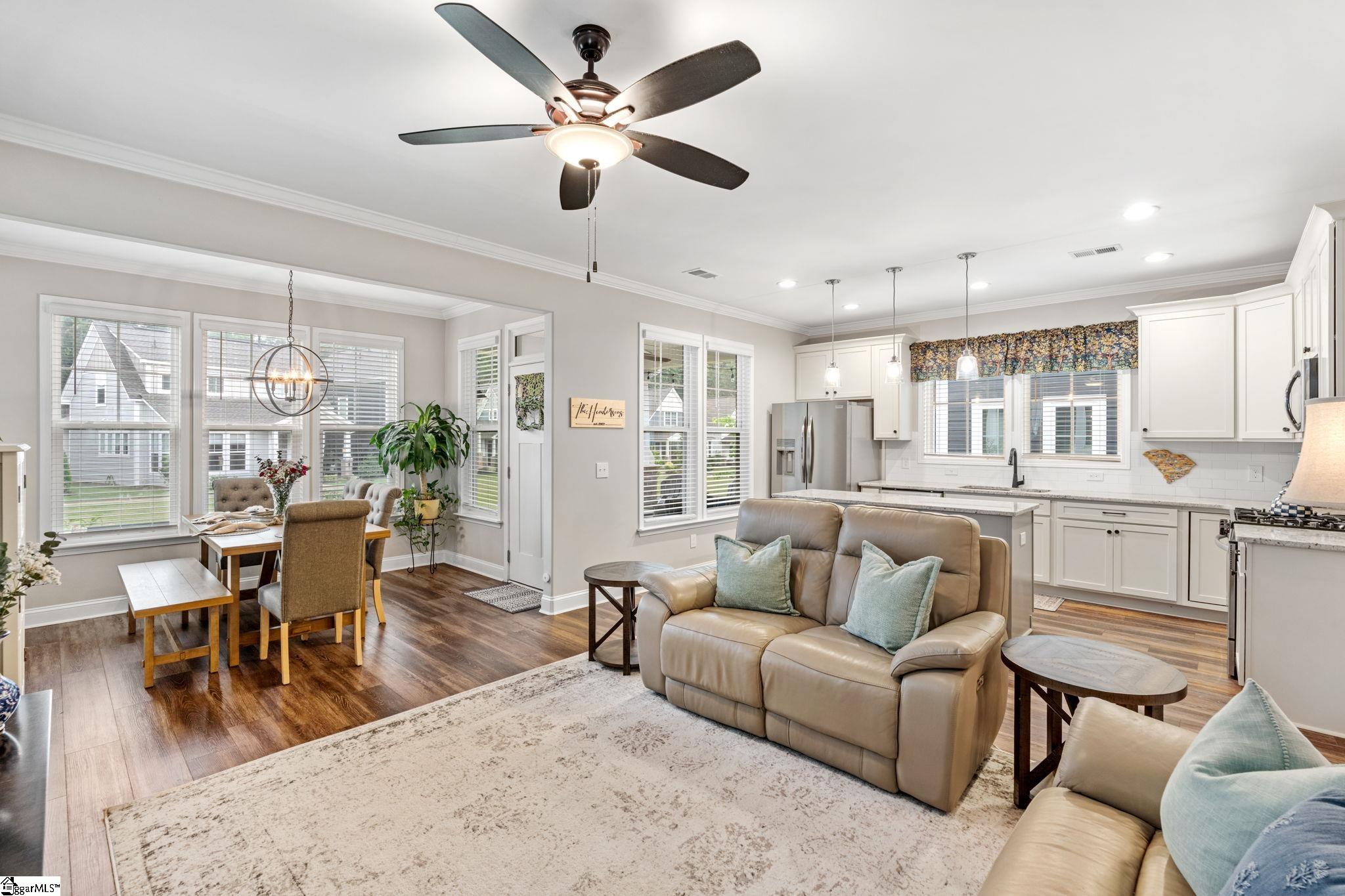 54 Cottage Knoll Circle Greenville, SC 29609