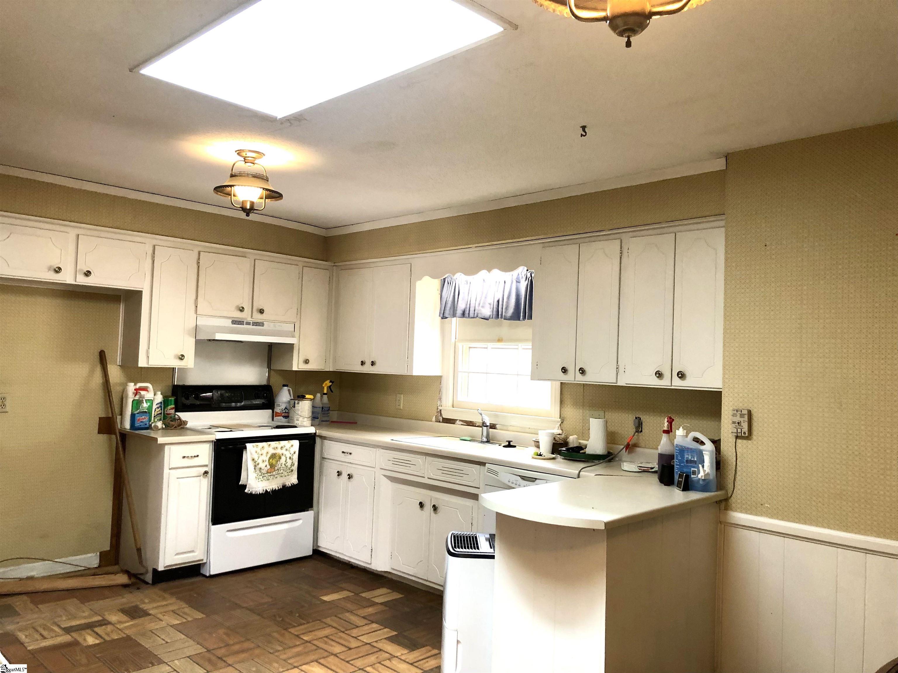 243 Harrell Drive Spartanburg, SC 29307