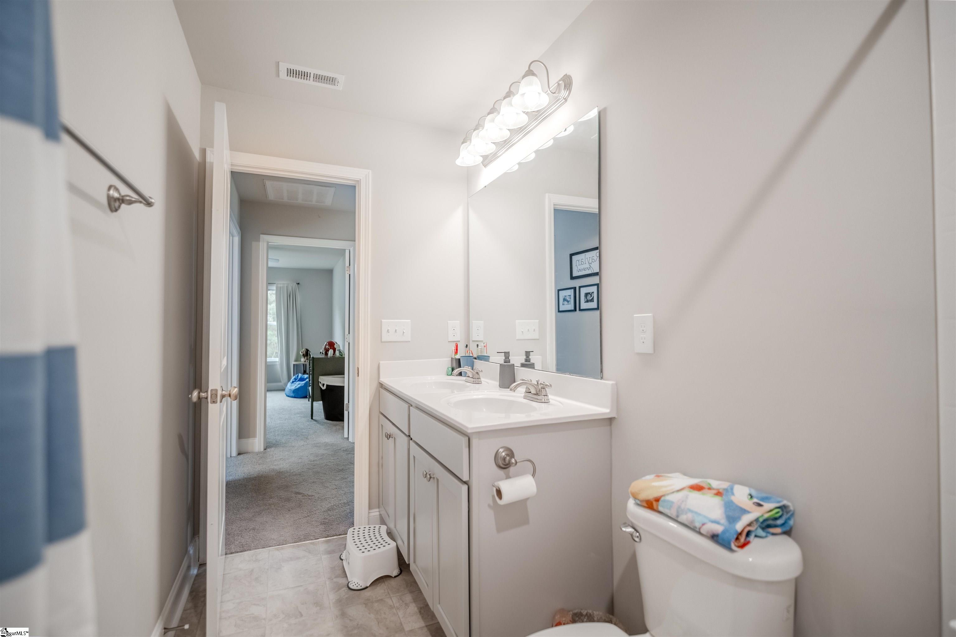 207 Phillips Avenue Easley, SC 29640