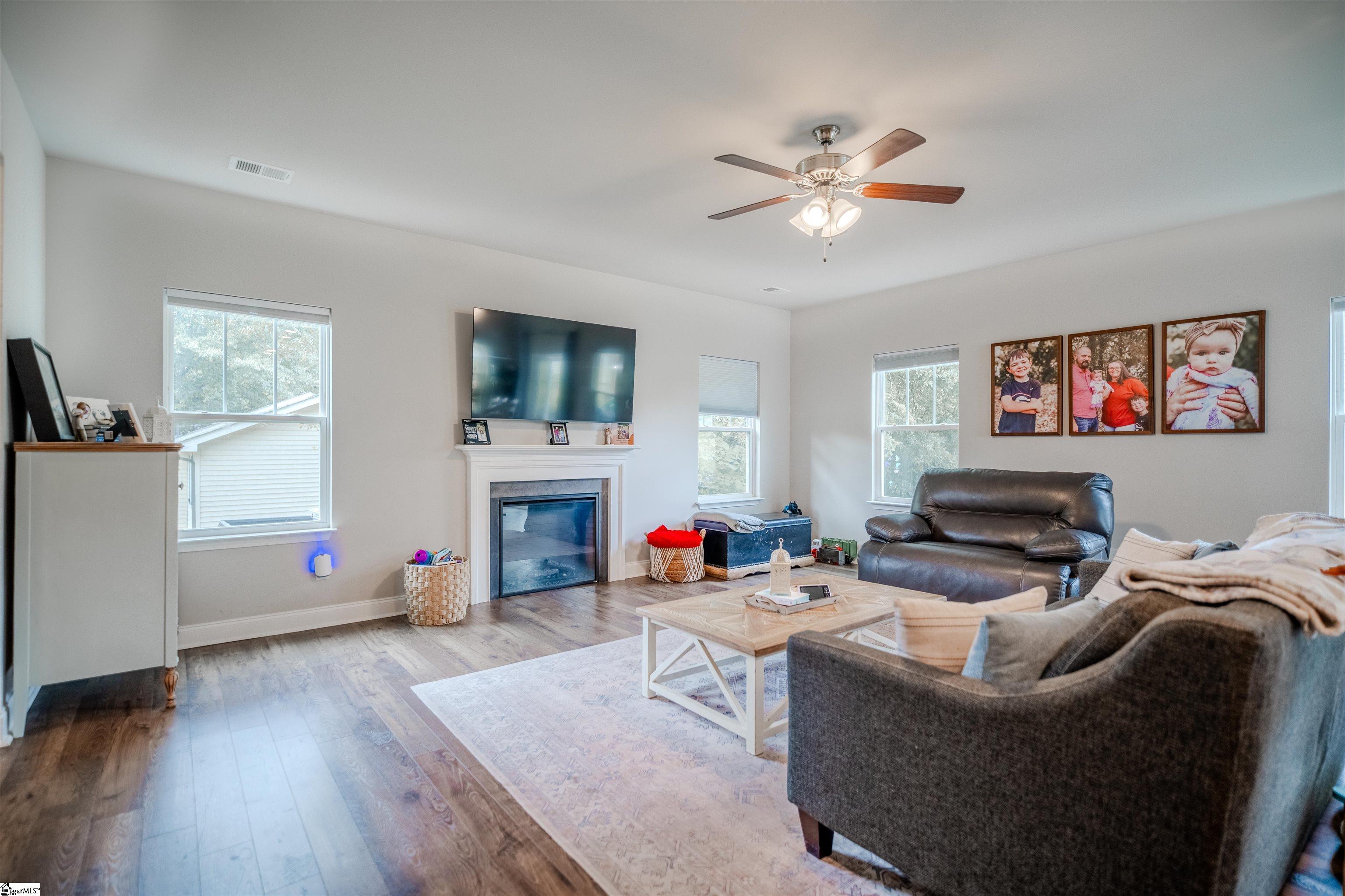 207 Phillips Avenue Easley, SC 29640