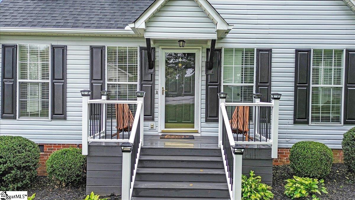 304 Pine Street Greer, SC 29650