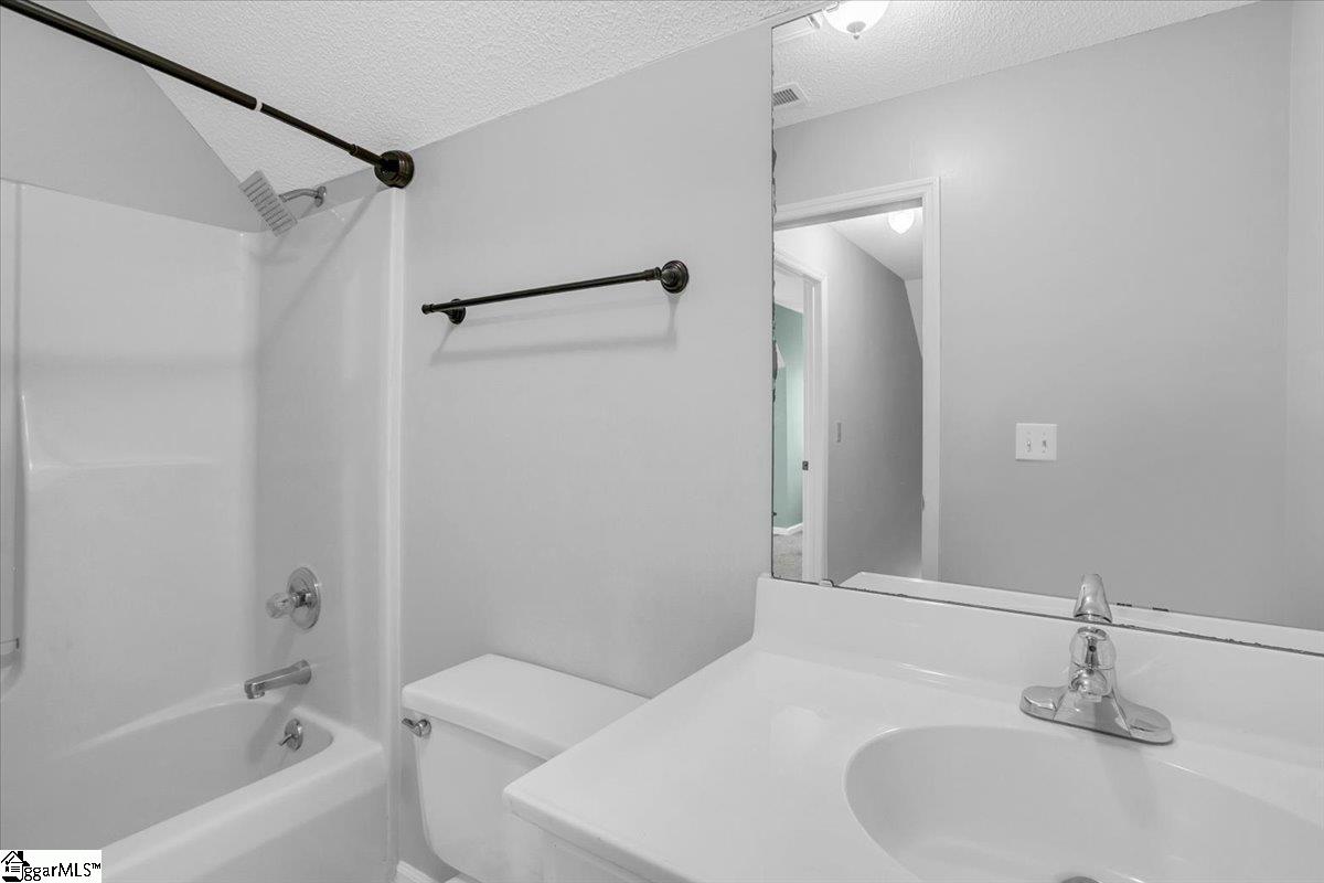 304 Pine Street Greer, SC 29650