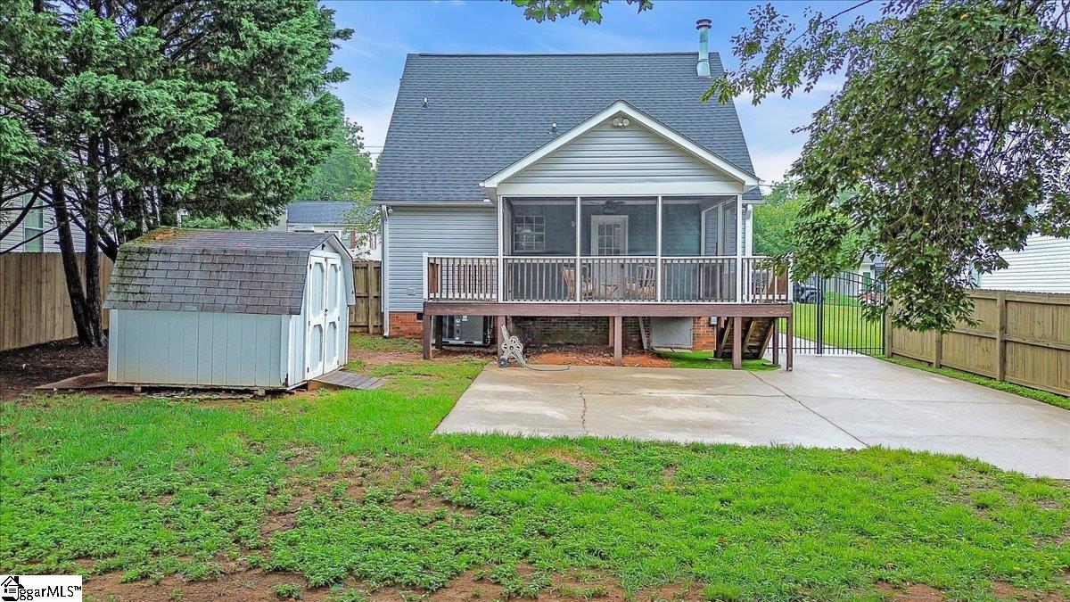 304 Pine Street Greer, SC 29650
