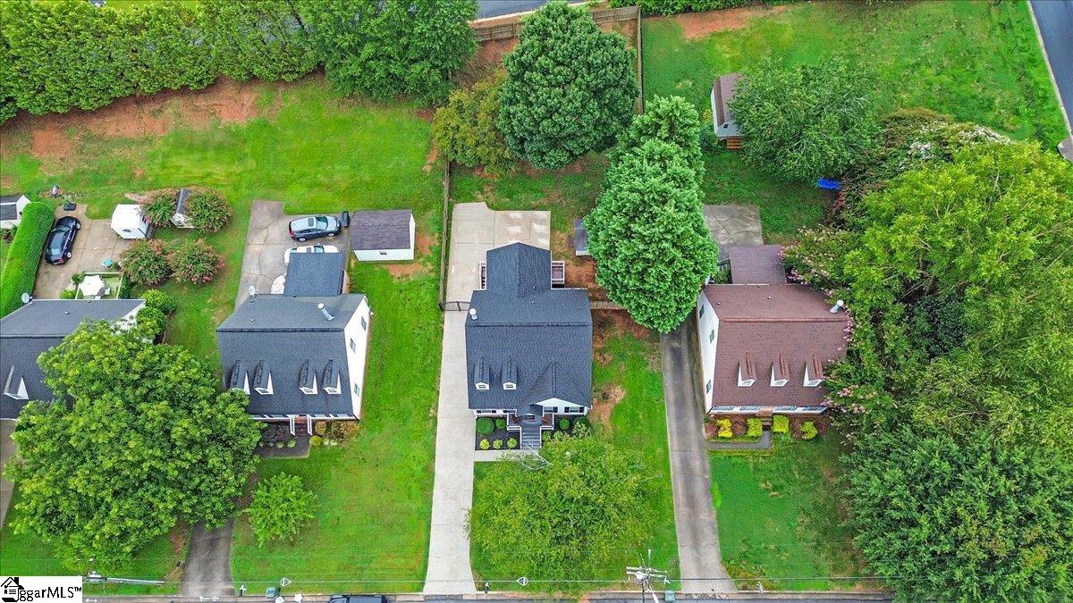 304 Pine Street Greer, SC 29650