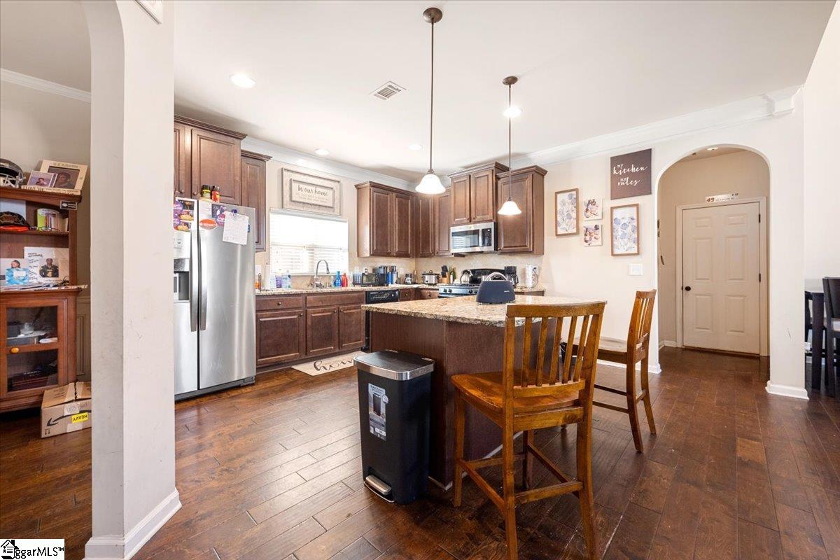 153 Border Avenue Simpsonville, SC 29681